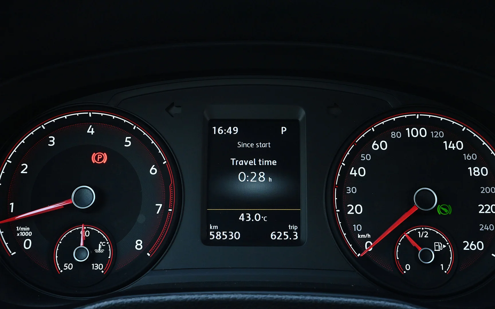 Used 2020 Volkswagen PASSAT Comfortline Silver – Odometer / Mileage Reading View at First Choice Cars Sharjah