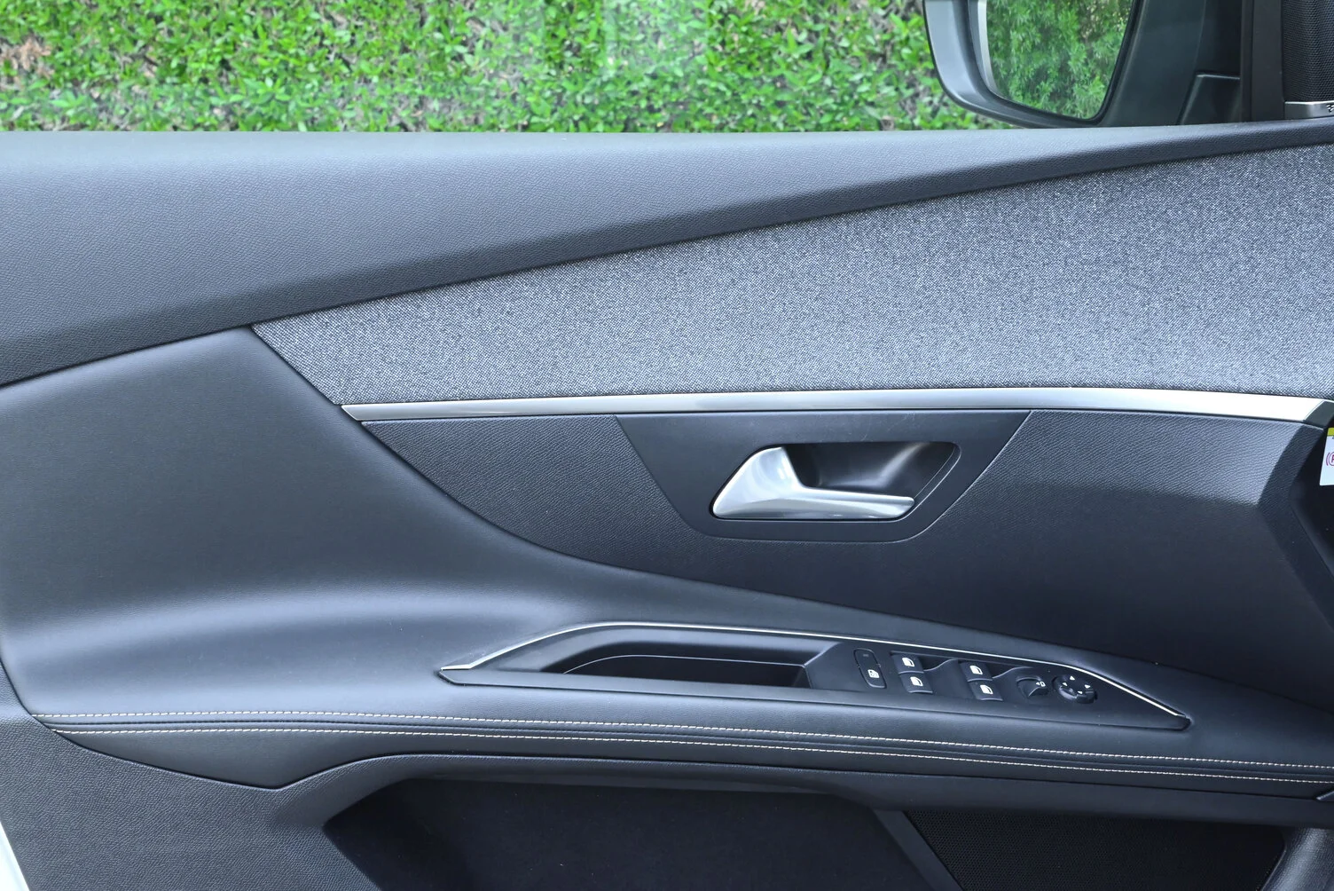 Used 2020 Peugeot 3008 GT Line White – Driver Door Panel Full View at First Choice Cars Sharjah