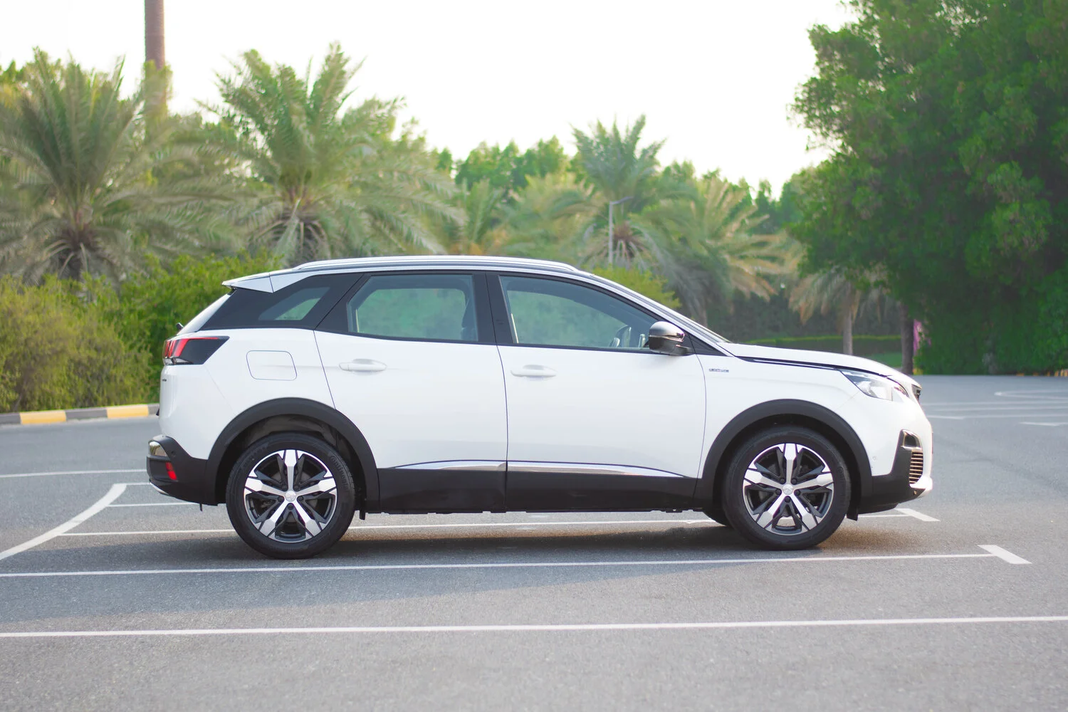 Used 2020 Peugeot 3008 GT Line White – Right Side View at First Choice Cars Sharjah