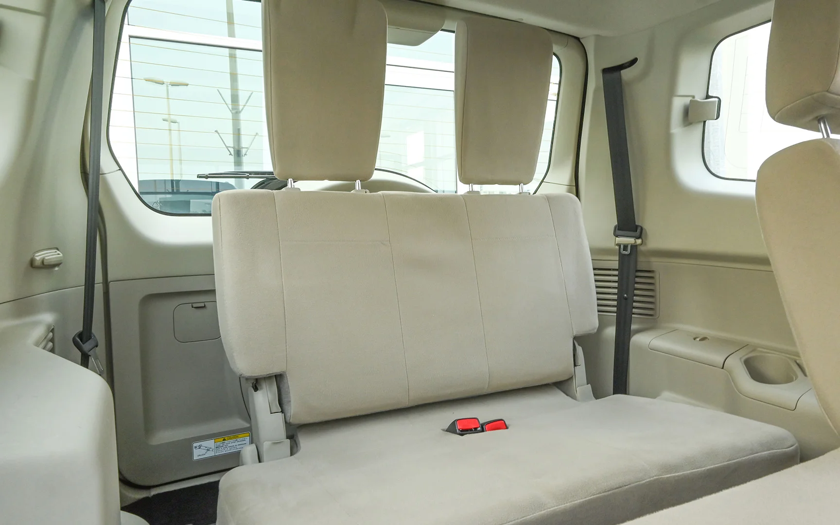 Used 2019 Mitsubishi PAJERO GLS Grey – Third Row Right Seat View at First Choice Cars Sharjah