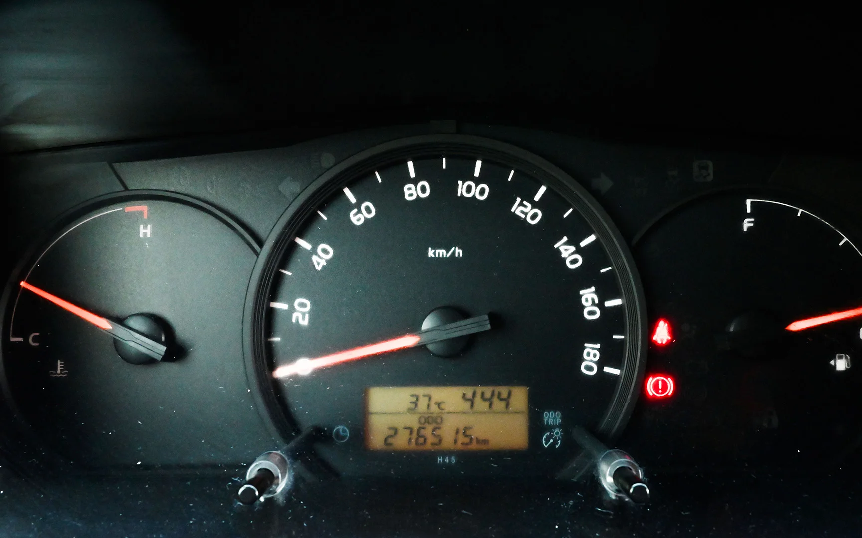 Used 2020 Toyota Hiace GL High Roof White – Odometer / Mileage Reading View at First Choice Cars Sharjah