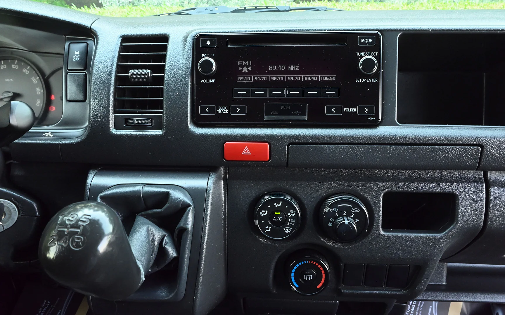 Used 2020 Toyota Hiace GL High Roof White – Infotainment / Touchscreen System at First Choice Cars Sharjah