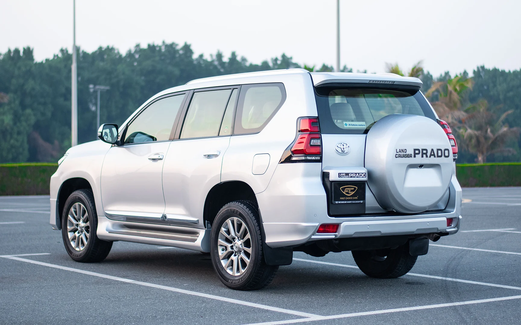 Used 2019 Toyota Prado VXR Silver – Left Back Diagonal (45°) View at First Choice Cars Sharjah