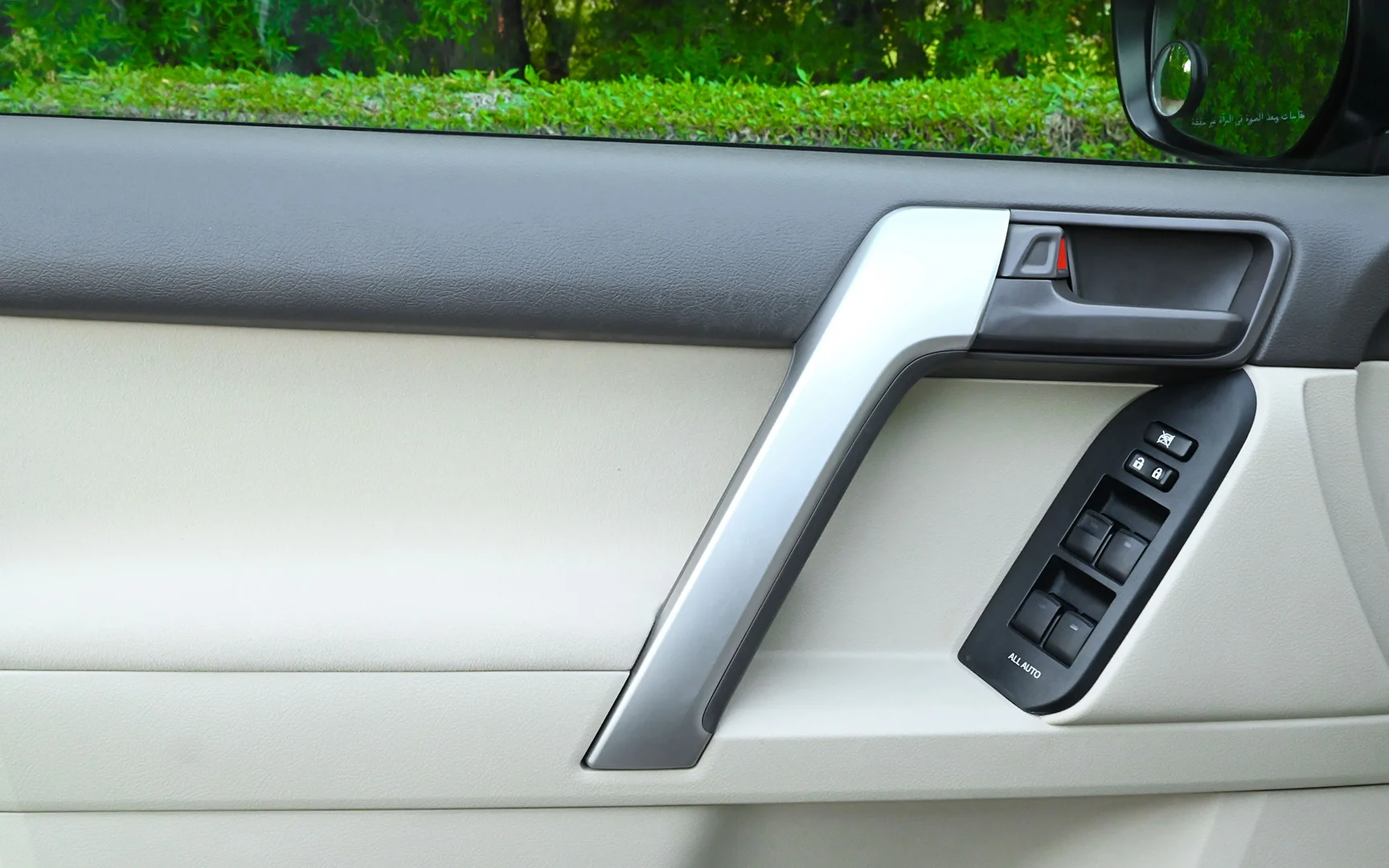 Used 2019 Toyota Prado VXR Silver – Driver Door Panel Full View at First Choice Cars Sharjah