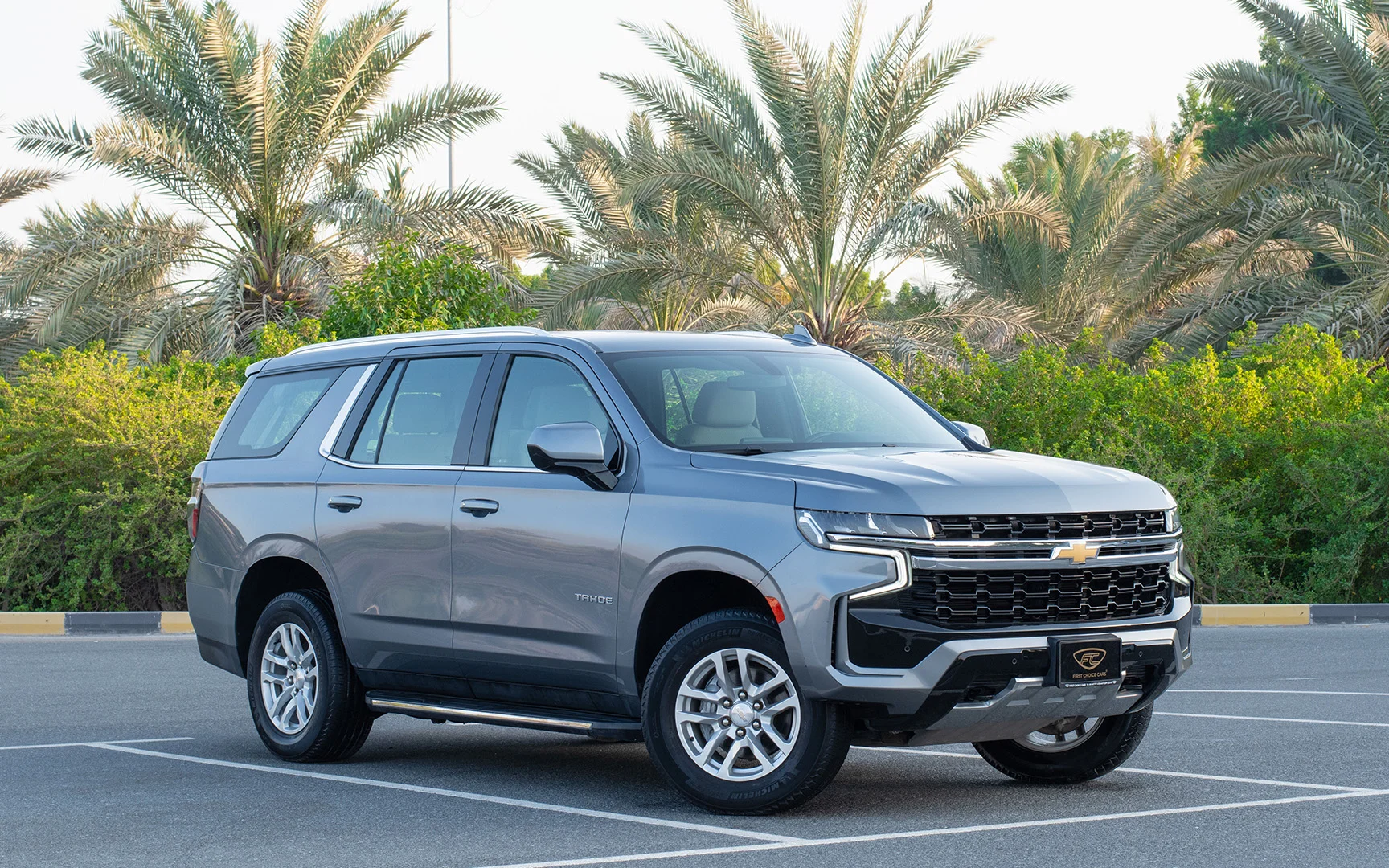 Used 2021 Chevrolet Tahoe LS Silver – Right Front Diagonal (45°) View at First Choice Cars Sharjah