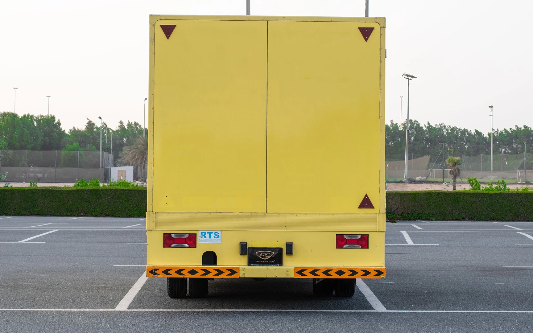 Used 2019 Iveco Daily 50c15 Yellow – Back/Rear View at First Choice Cars Sharjah