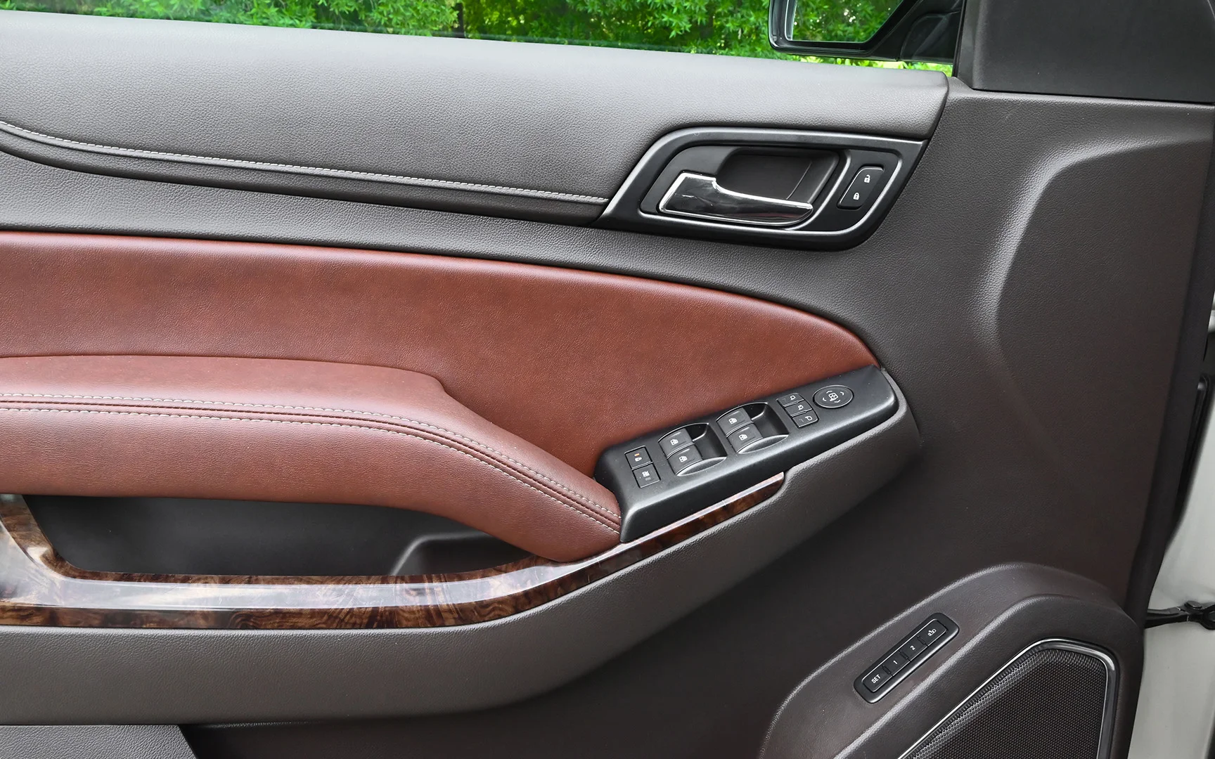 Used 2015 Chevrolet Tahoe LTZ Gold – Driver Door Panel Full View at First Choice Cars Sharjah