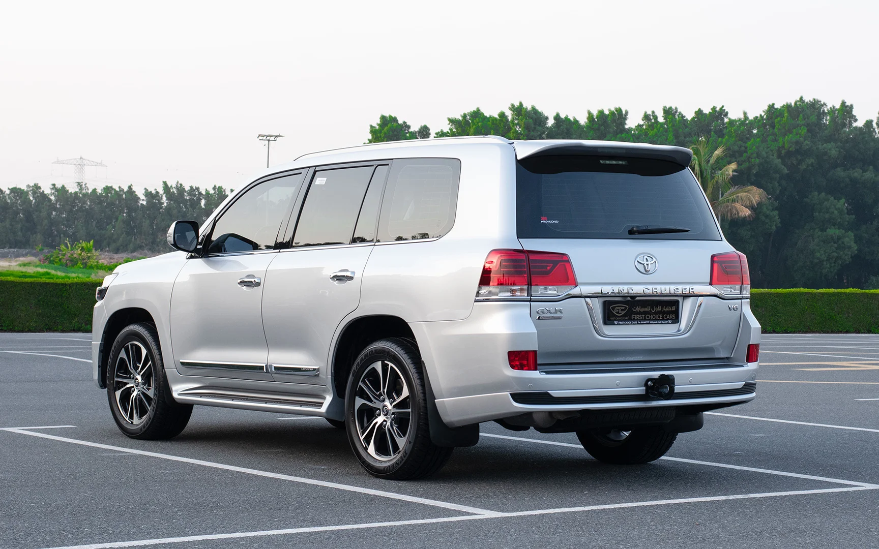 Used 2021 Toyota Land Cruiser GXR Silver – Right Back Diagonal (45°) View at First Choice Cars Sharjah