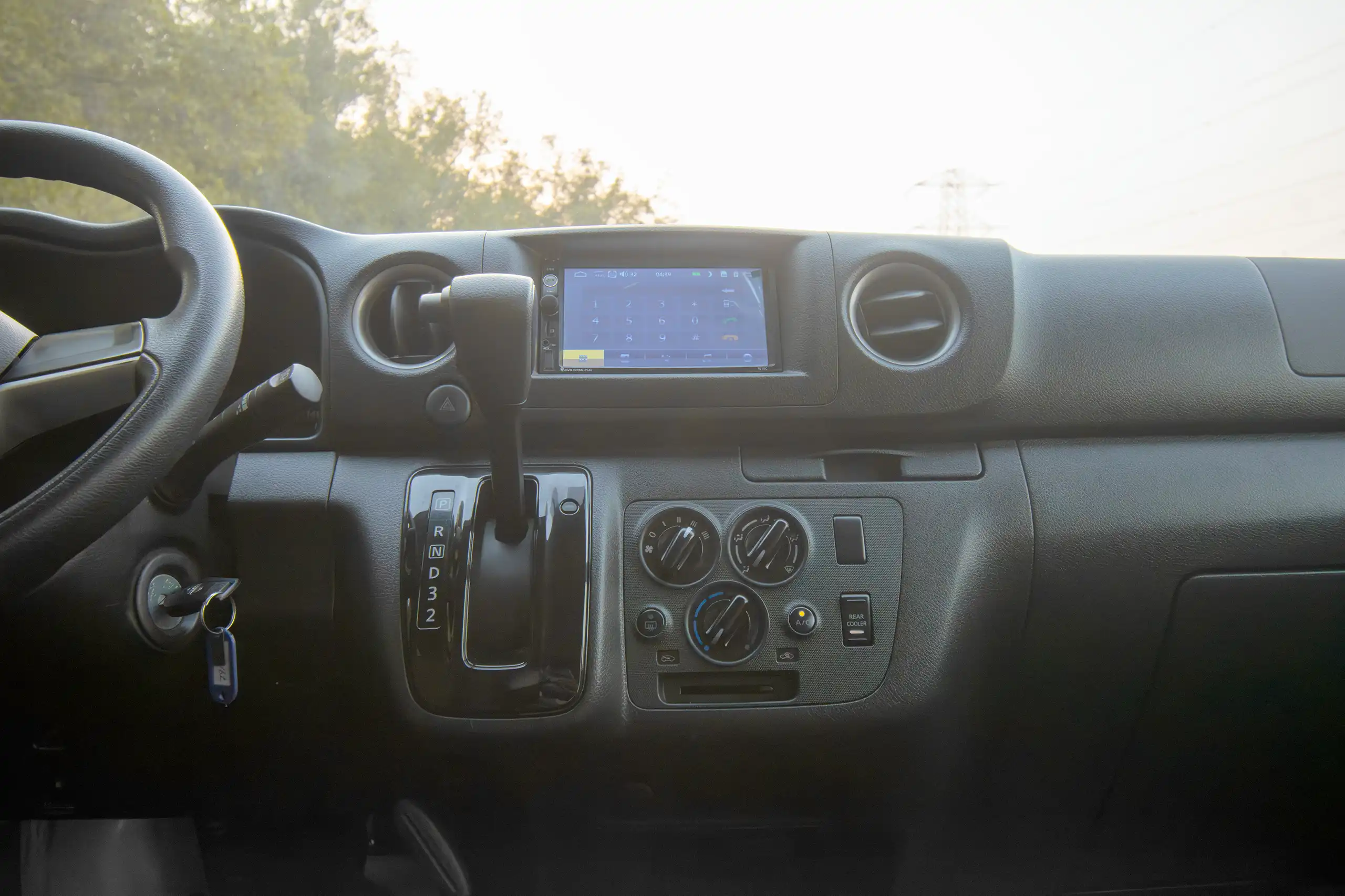 Used 2023 Nissan Urvan Microbus S/R White – Infotainment / Touchscreen System at First Choice Cars Sharjah