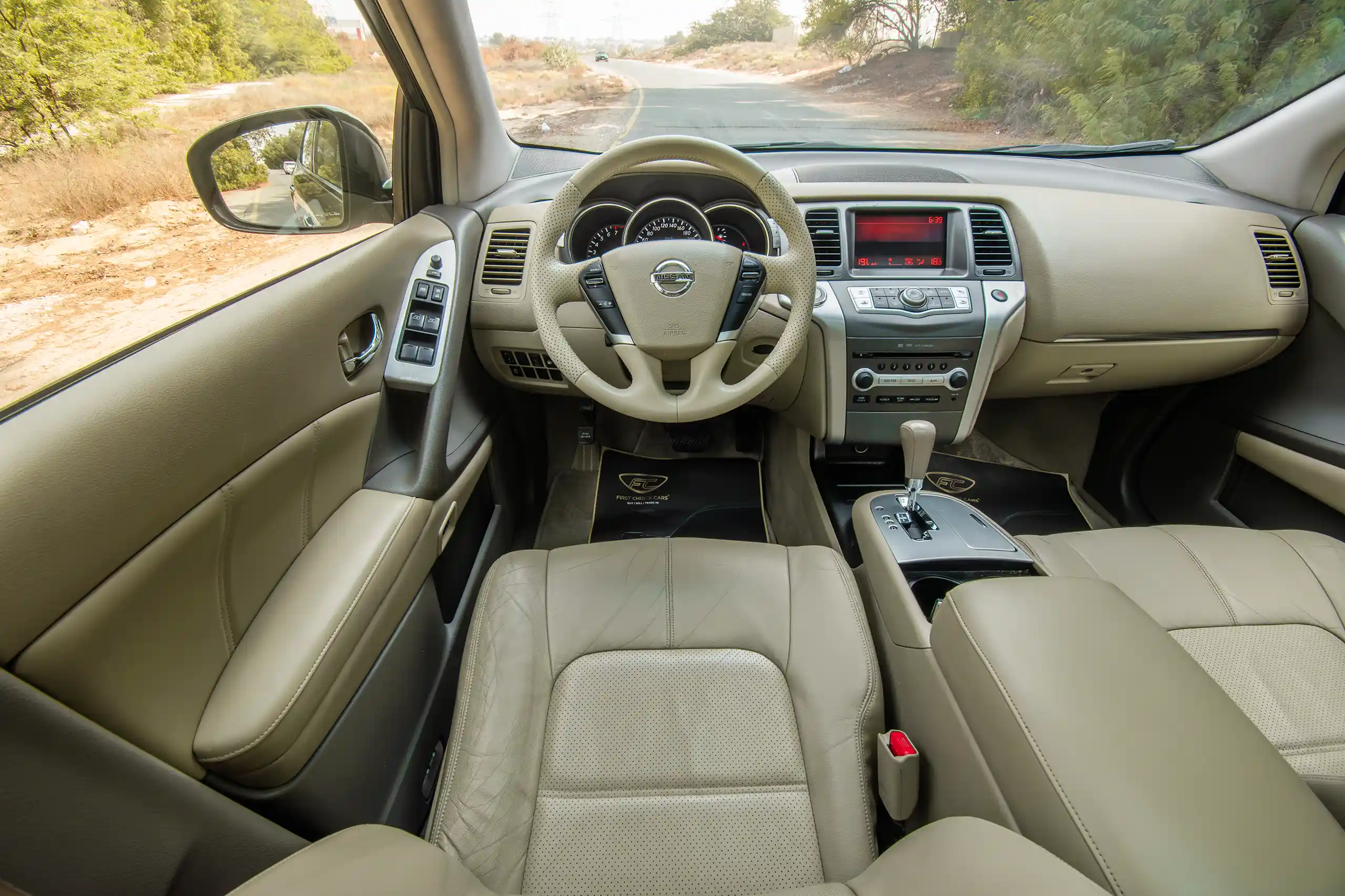 Used 2015 Nissan Murano SL Grey – Steering Wheel & Instrument Cluster at First Choice Cars Sharjah