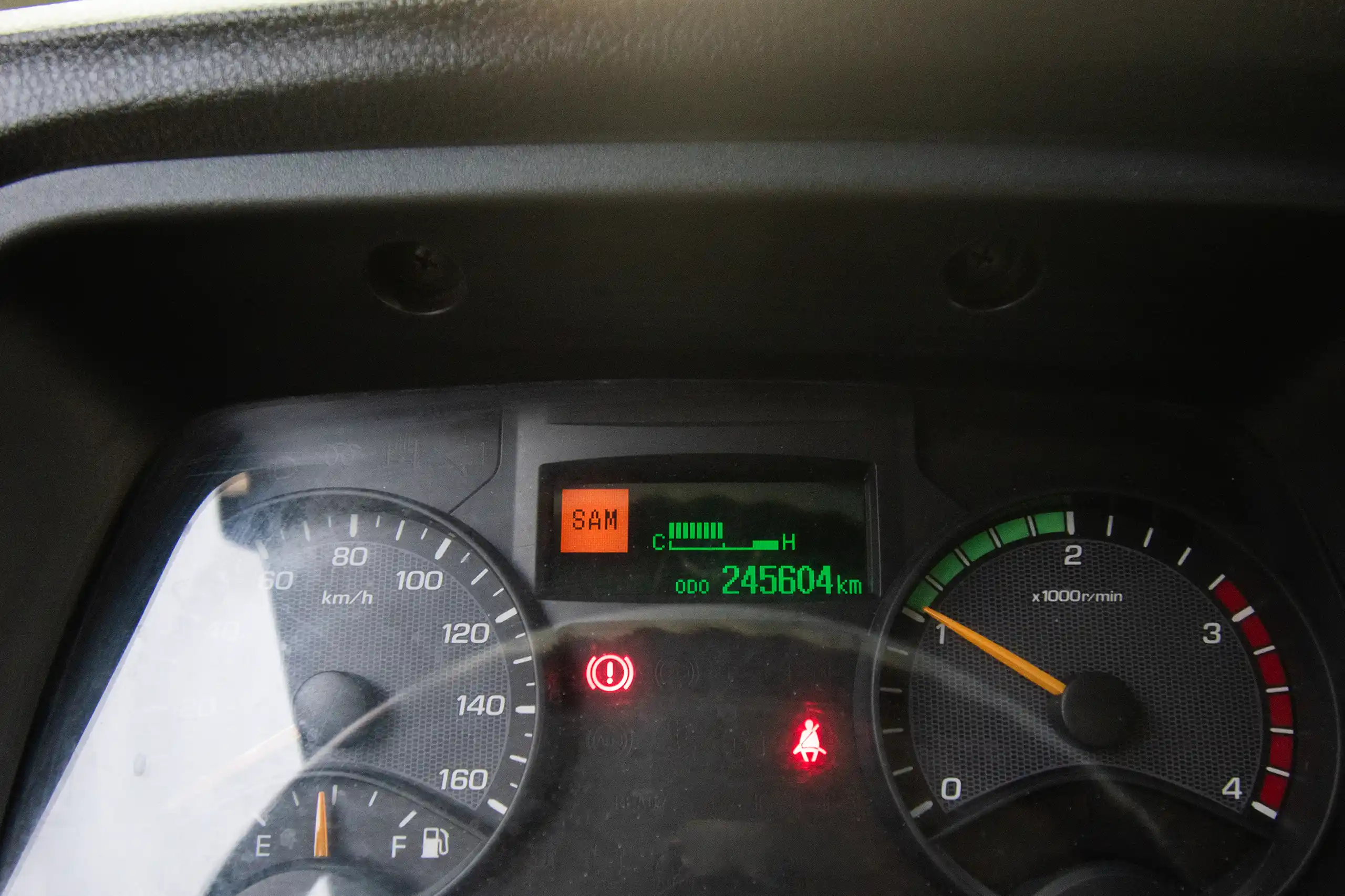 Used 2020 Mitsubishi Canter Cargo Box in White – Odometer / Mileage Reading View for Sale at First Choice Cars Dubai Sharjah