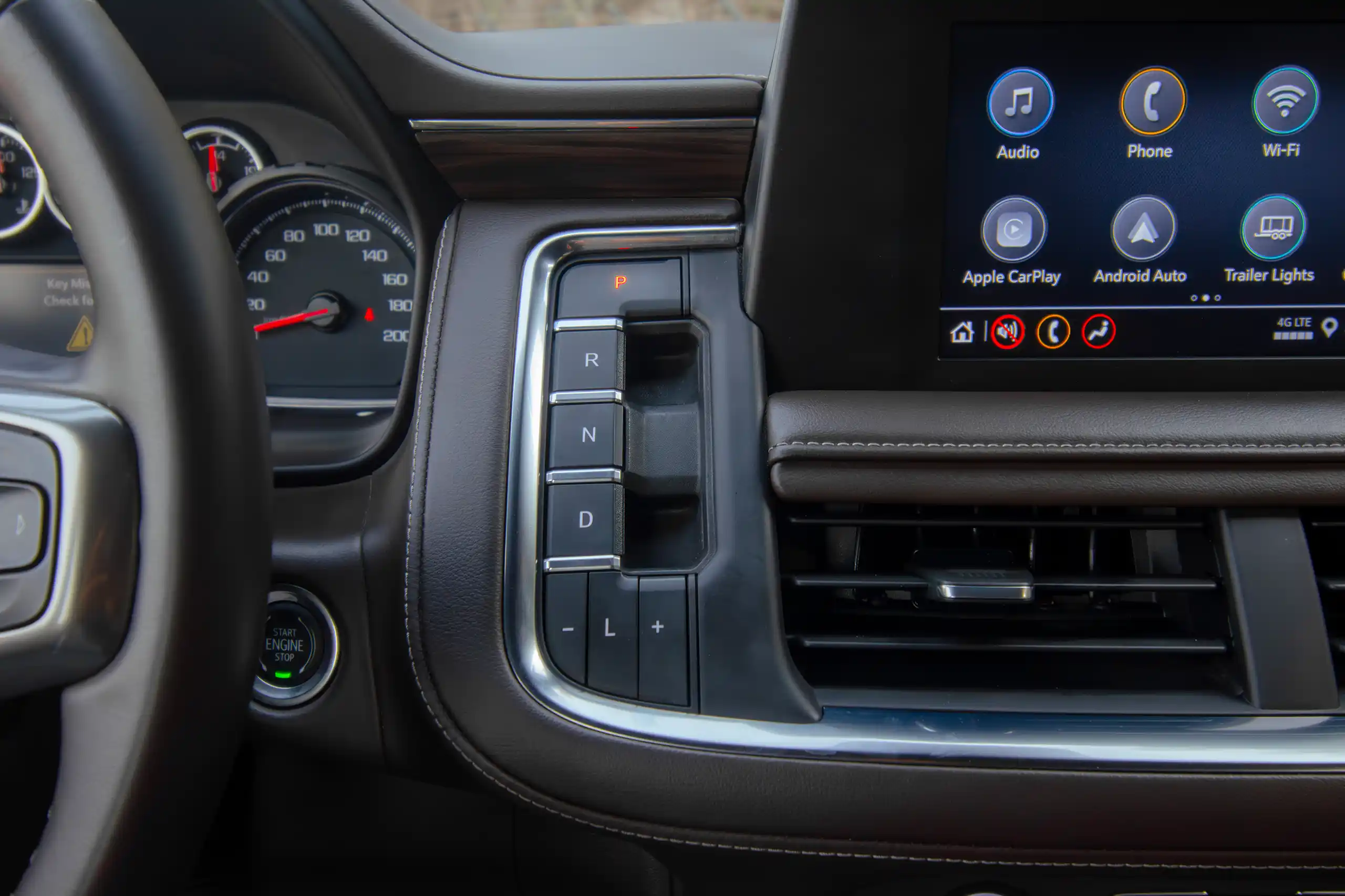 Used 2023 Chevrolet Tahoe LS Green – Center Console & Gear Shifter at First Choice Cars Sharjah