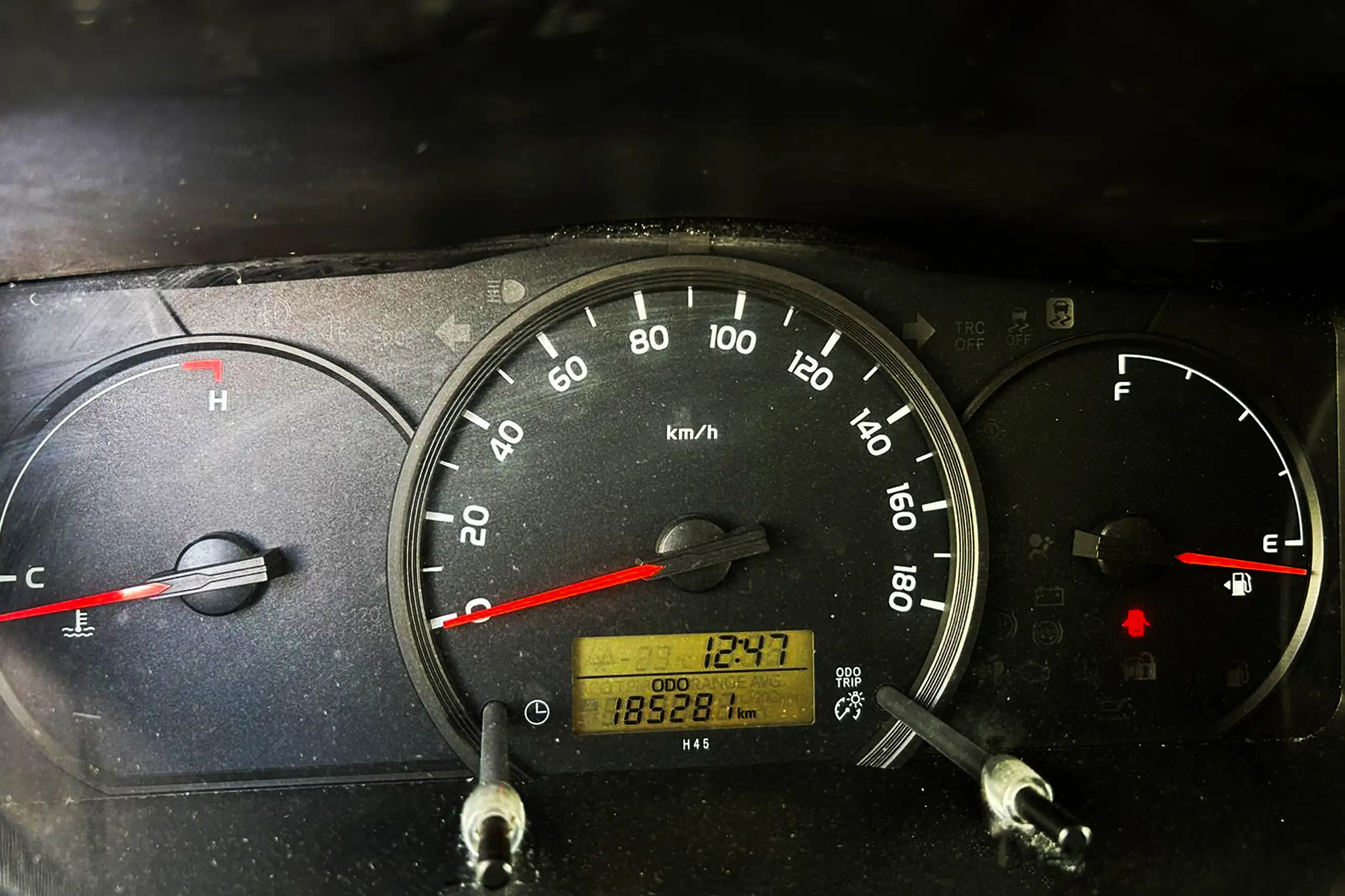 Used 2022 Toyota Hiace GL Standard Roof White – Odometer / Mileage Reading View at First Choice Cars Sharjah