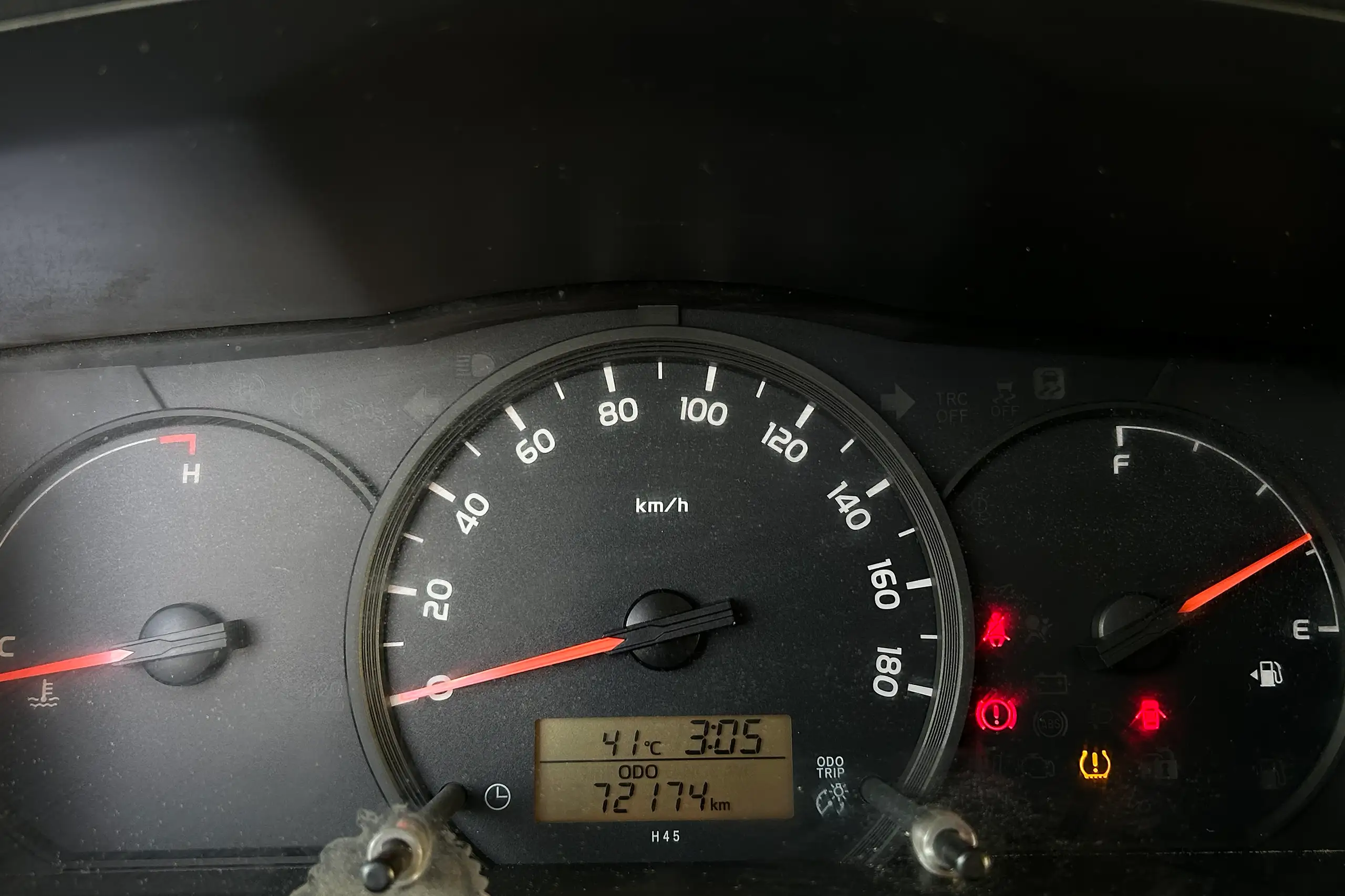 Used 2022 Toyota Hiace GL Standard Roof White – Odometer / Mileage Reading View at First Choice Cars Sharjah