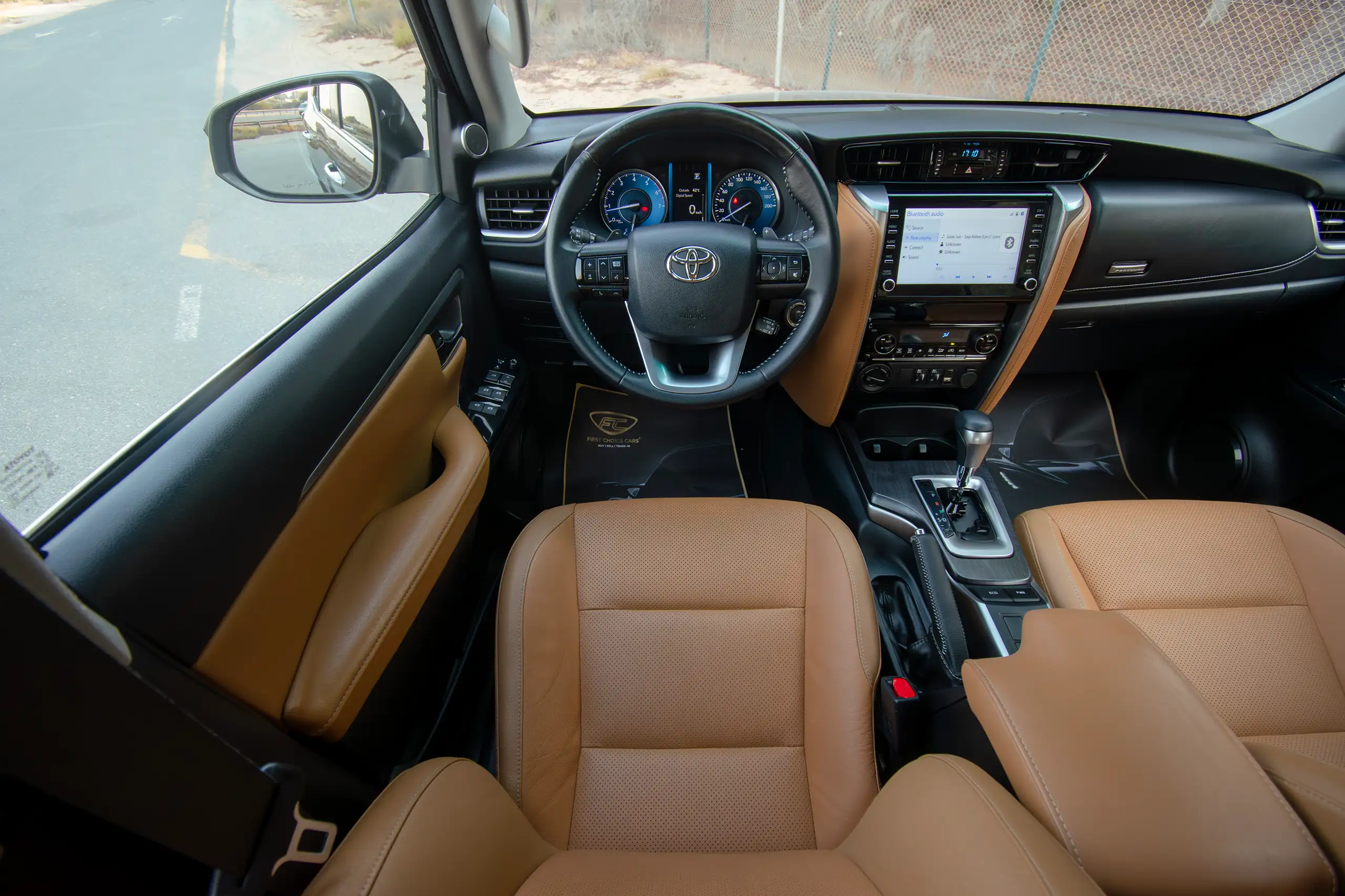 Used 2022 Toyota Fortuner VXR Grey – Steering Wheel & Instrument Cluster at First Choice Cars Sharjah