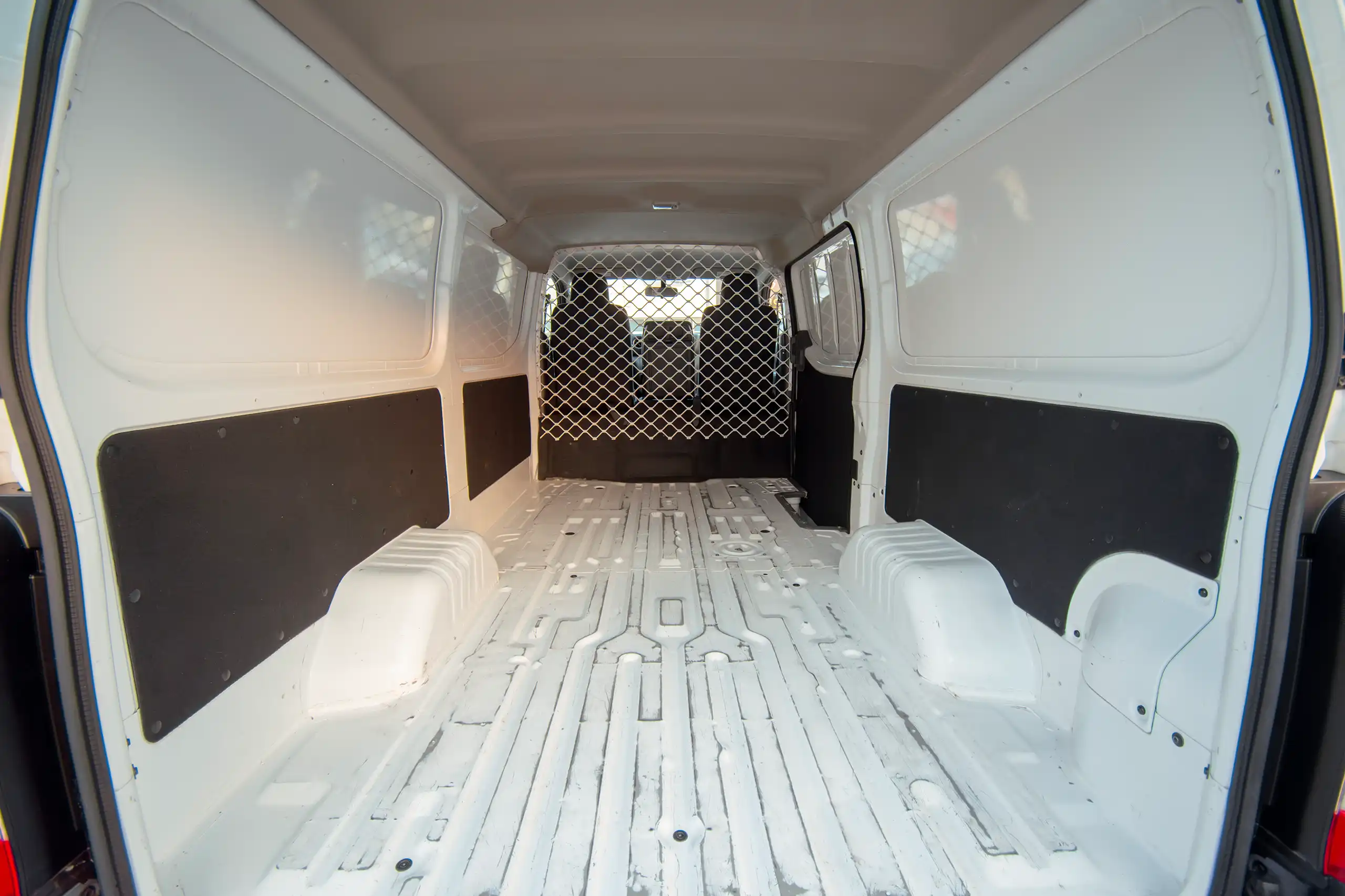 Used 2022 Nissan Urvan Standard Roof White – Delivery Box Rear Opening View at First Choice Cars Sharjah