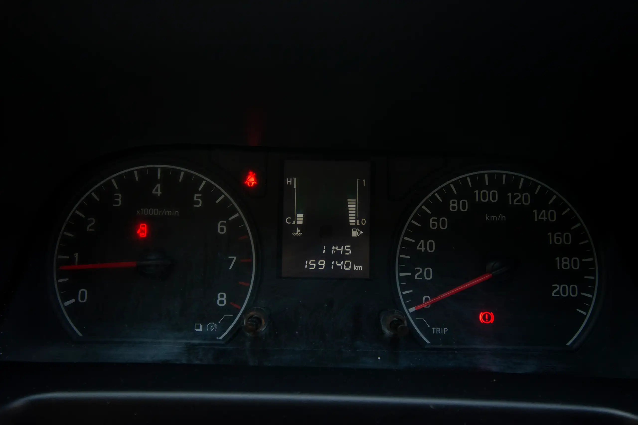 Used 2022 Nissan Urvan High Roof White – Odometer / Mileage Reading View at First Choice Cars Sharjah