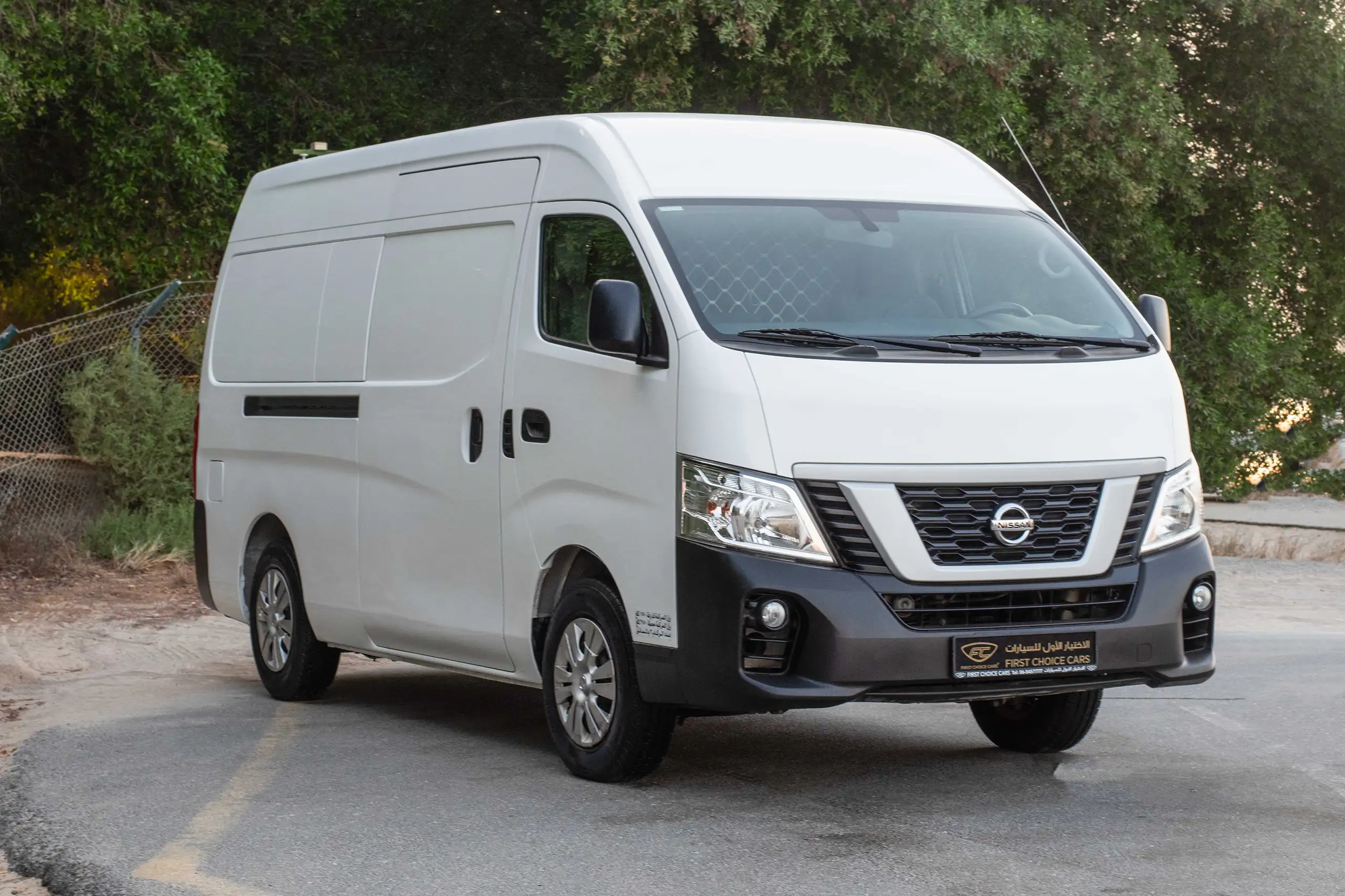 Used 2022 Nissan Urvan High Roof White – Right Front Diagonal (45°) View at First Choice Cars Sharjah
