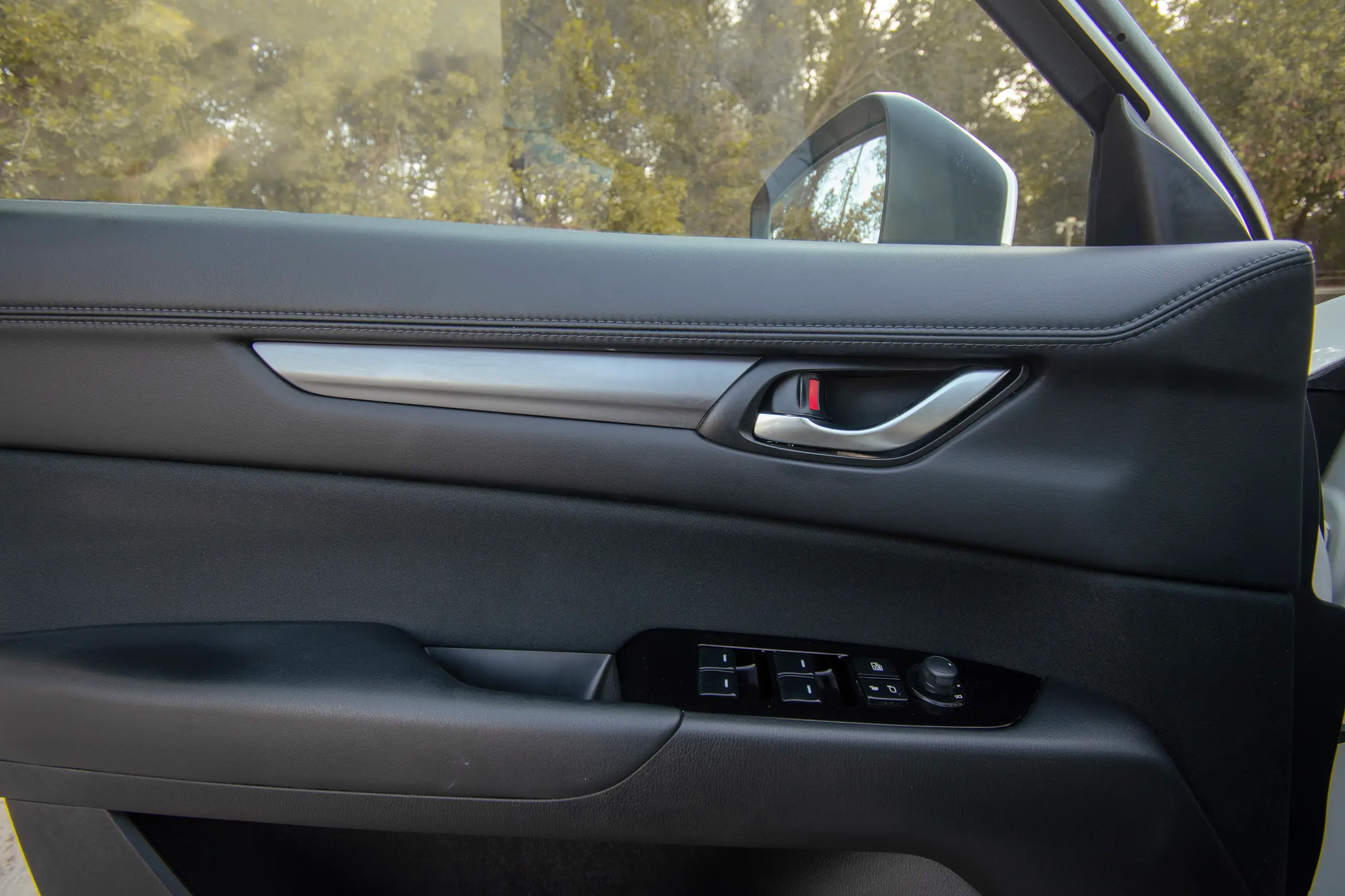 Used 2022 Mazda CX-5 GL White – Driver Door Panel Full View at First Choice Cars Sharjah