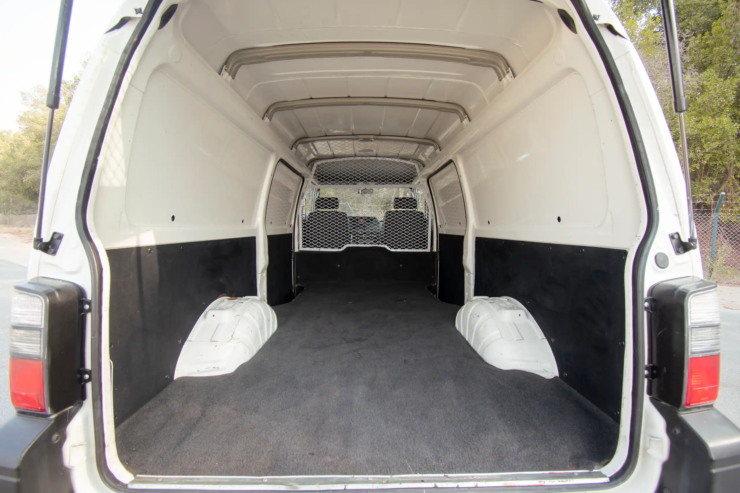 Used 2022 CMC D260 Delivery Van White – Delivery Box Rear Opening View at First Choice Cars Sharjah