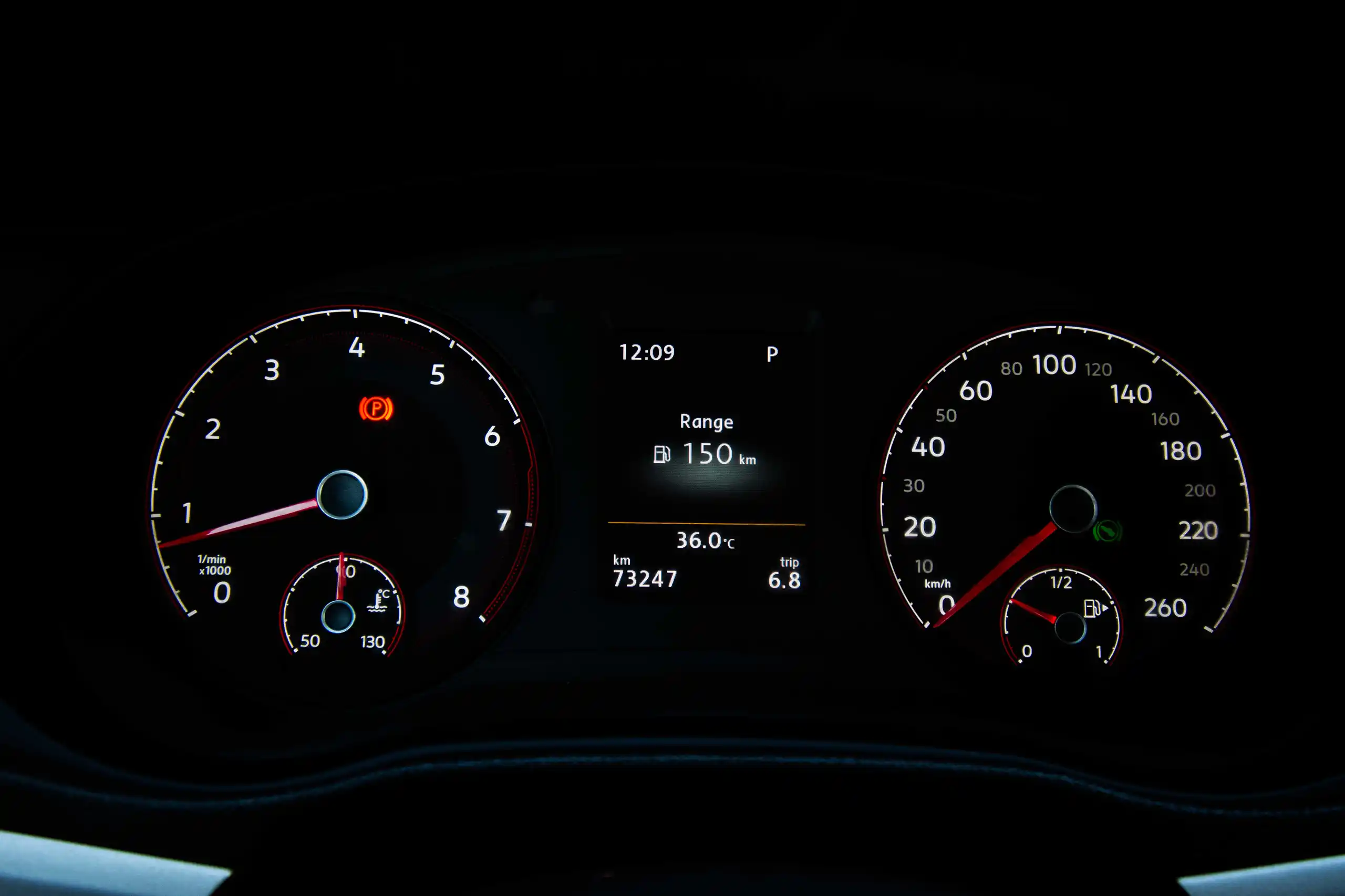 Used 2020 Volkswagen Passat Trendline in White – Odometer / Mileage Reading View for Sale at First Choice Cars Dubai Sharjah