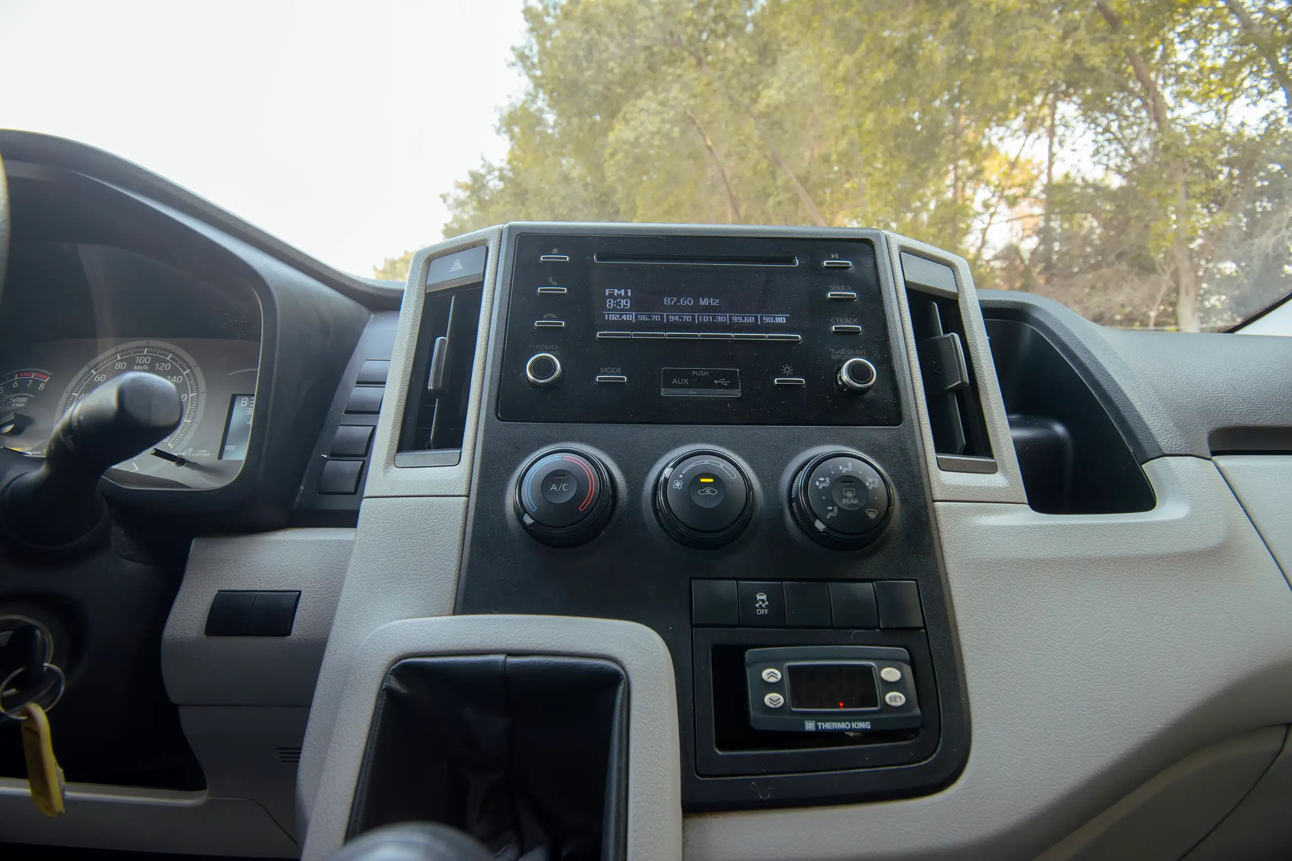 Used 2020 Toyota Hiace GL High Roof Yellow – Infotainment / Touchscreen System at First Choice Cars Sharjah