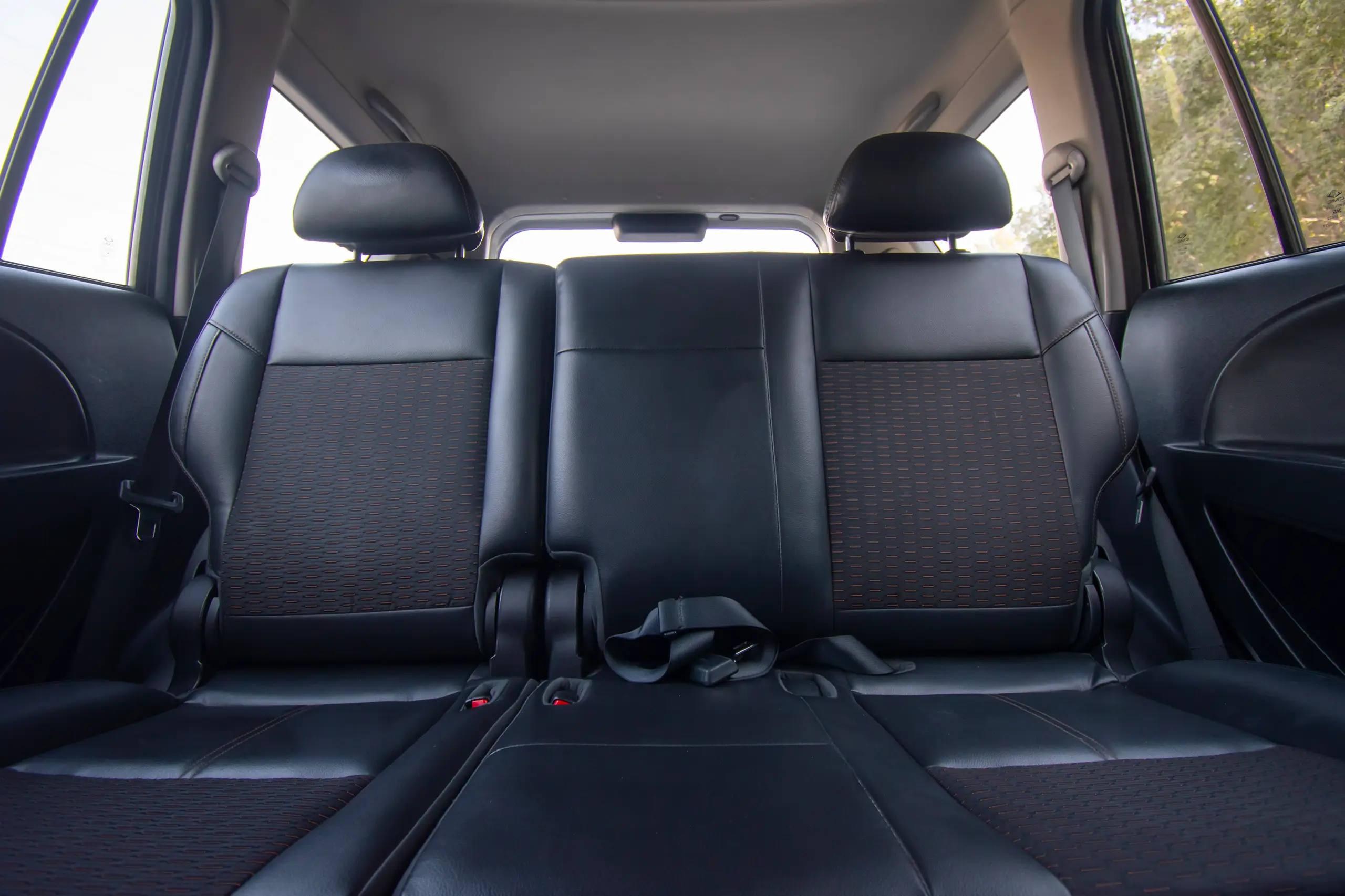 Used 2020 CMC Z7 Standard White – Rear Seat View at First Choice Cars Sharjah