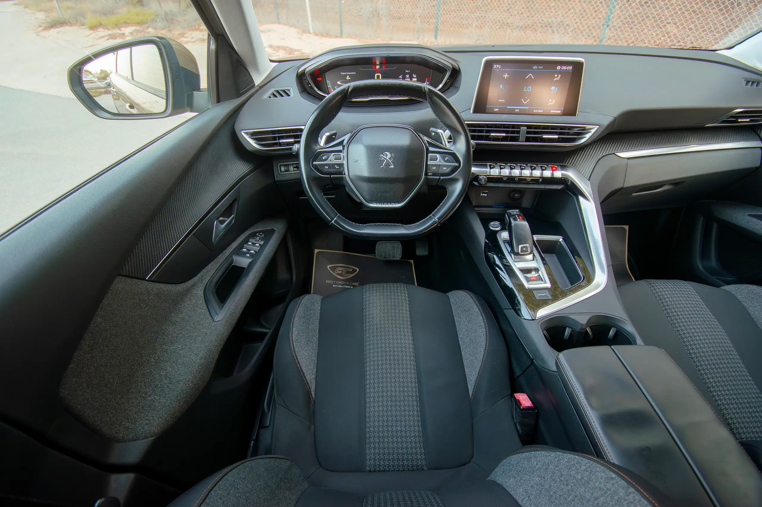 Used 2019 Peugeot 5008 Active Gold – Steering Wheel & Instrument Cluster at First Choice Cars Sharjah