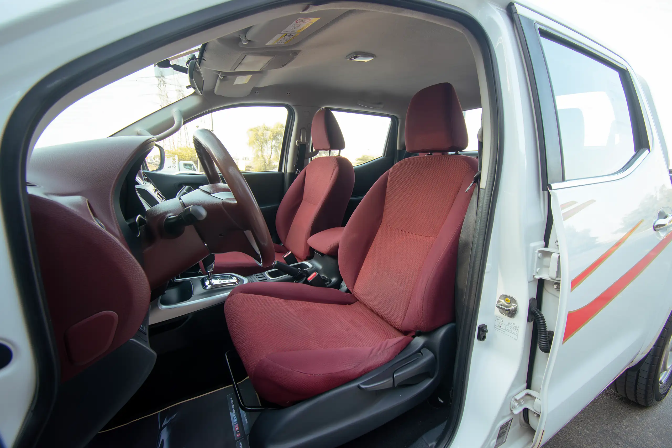 Used 2019 Nissan Navara SE White – Front Driver Side Cabin View at First Choice Cars Sharjah