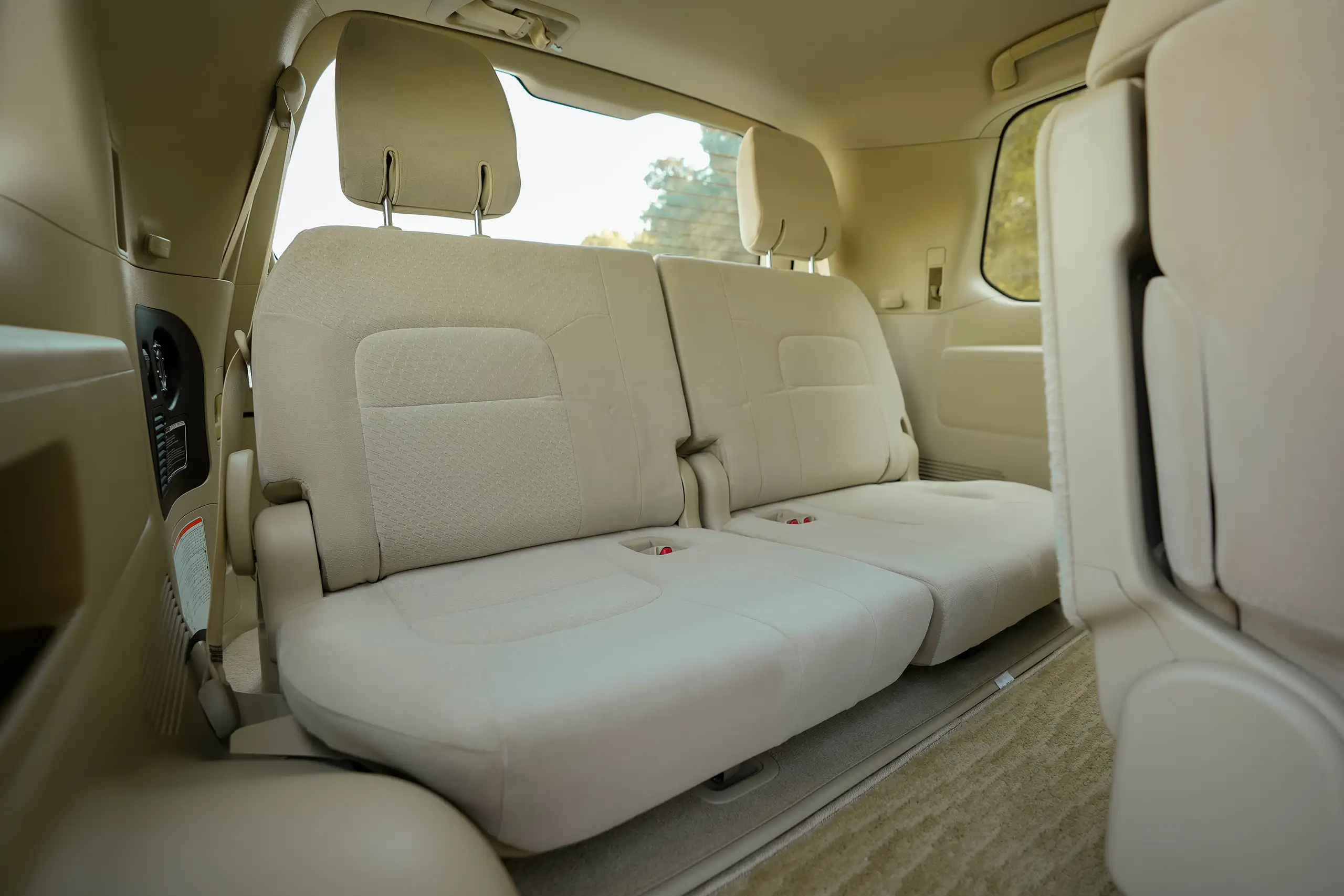 Used 2018 Toyota Land Cruiser EXR White – Third Row Right Seat View at First Choice Cars Sharjah