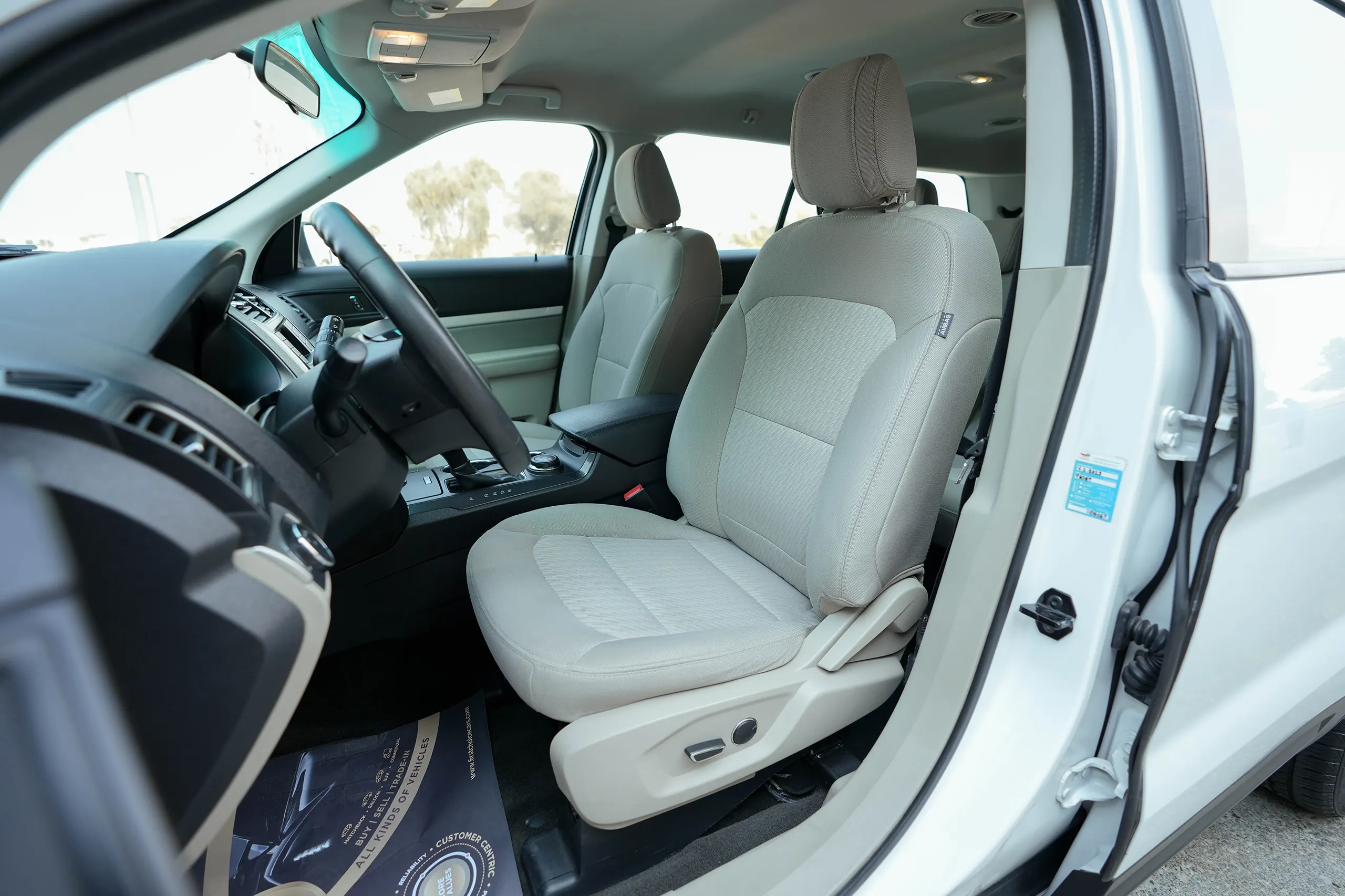 Used 2018 Ford Explorer XLT in White – Front Driver Side Cabin View for Sale at First Choice Cars Dubai Sharjah