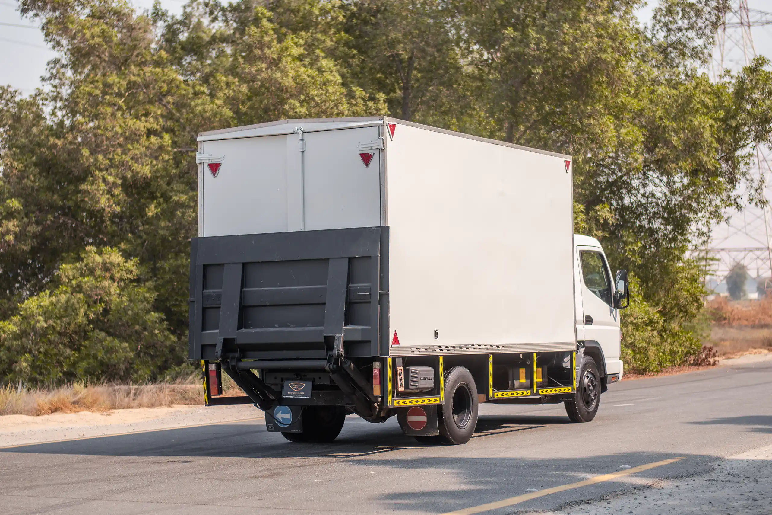 Used 2008 Mitsubishi Canter Cargo Box in White – Right Back Diagonal (45°) View for Sale at First Choice Cars Dubai Sharjah