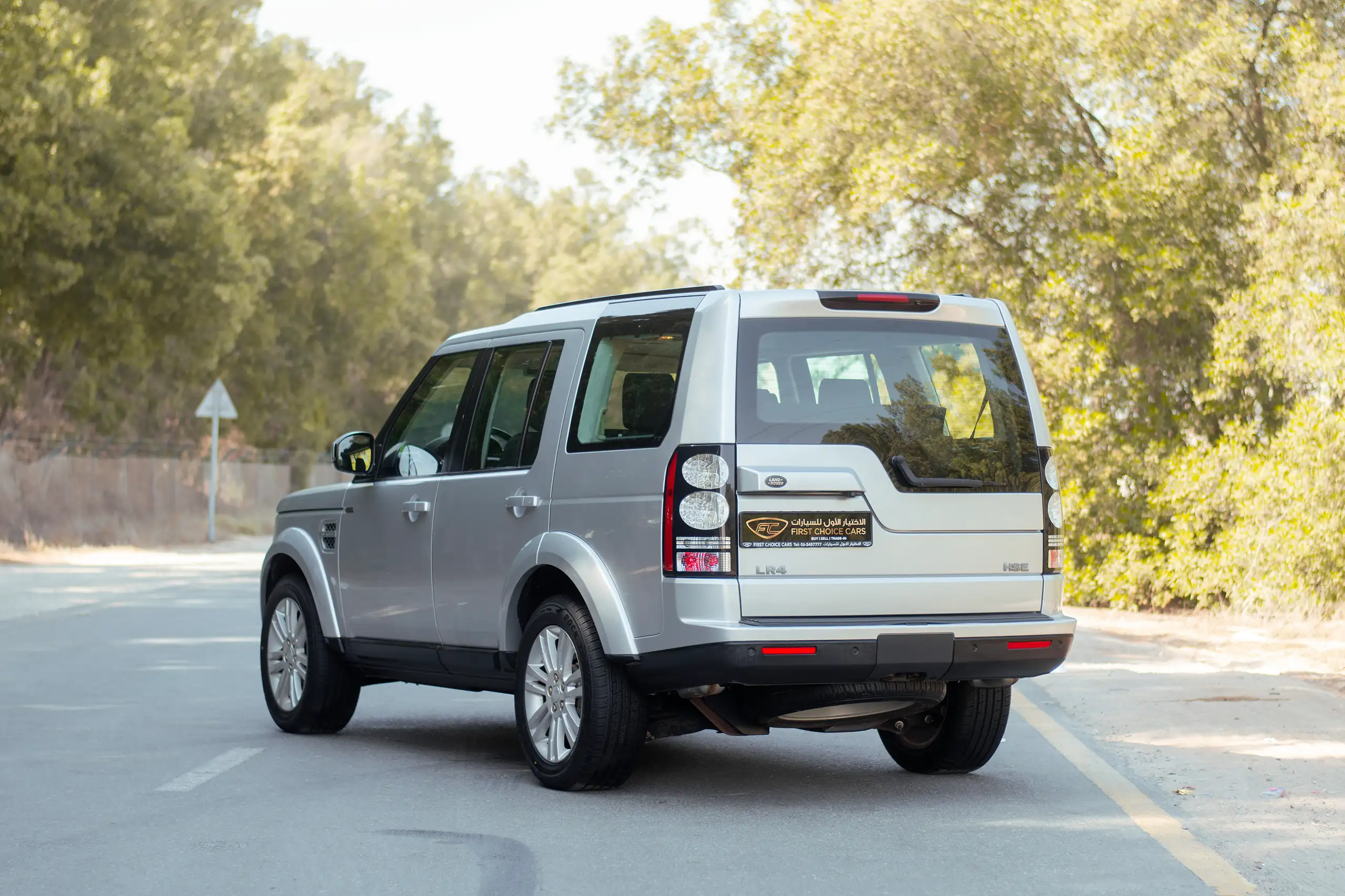 Used 2016 Land Rover LR4 HSE Silver – Left Back Diagonal (45°) View at First Choice Cars Sharjah