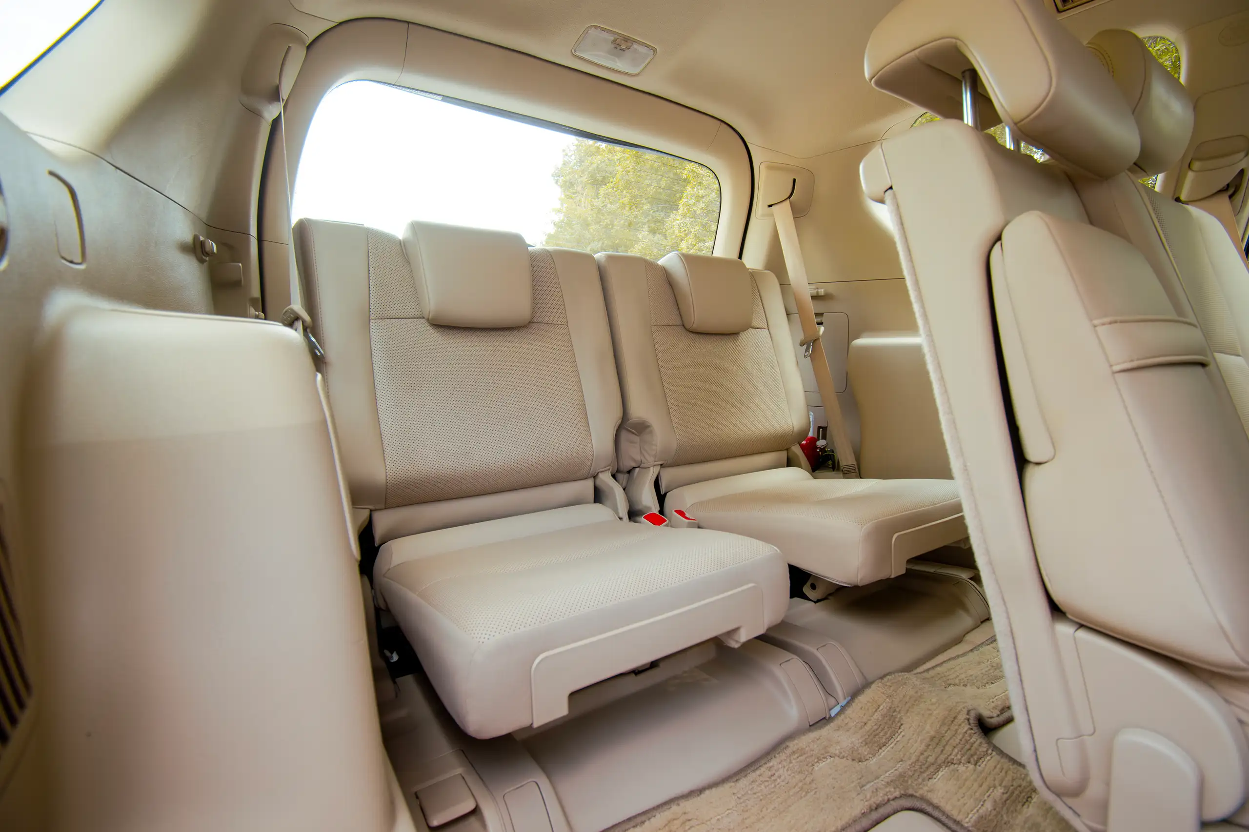 Used 2020 Toyota Prado VXR White – Third Row Right Seat View at First Choice Cars Sharjah