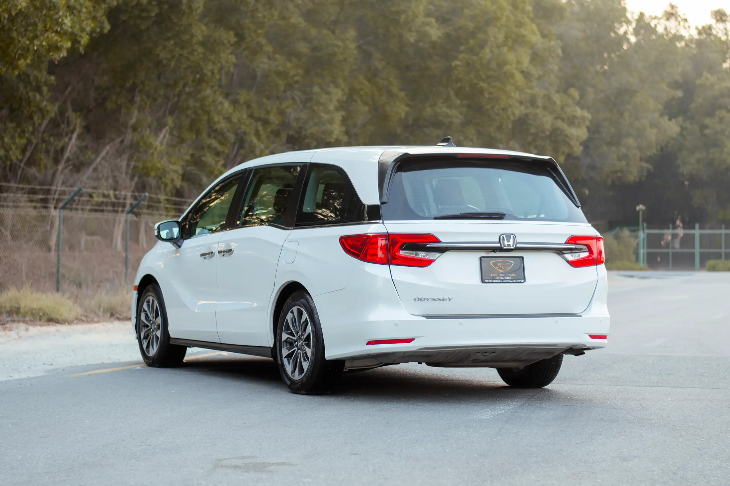 Used 2021 Honda Odyssey EX White – Left Back Diagonal (45°) View at First Choice Cars Sharjah