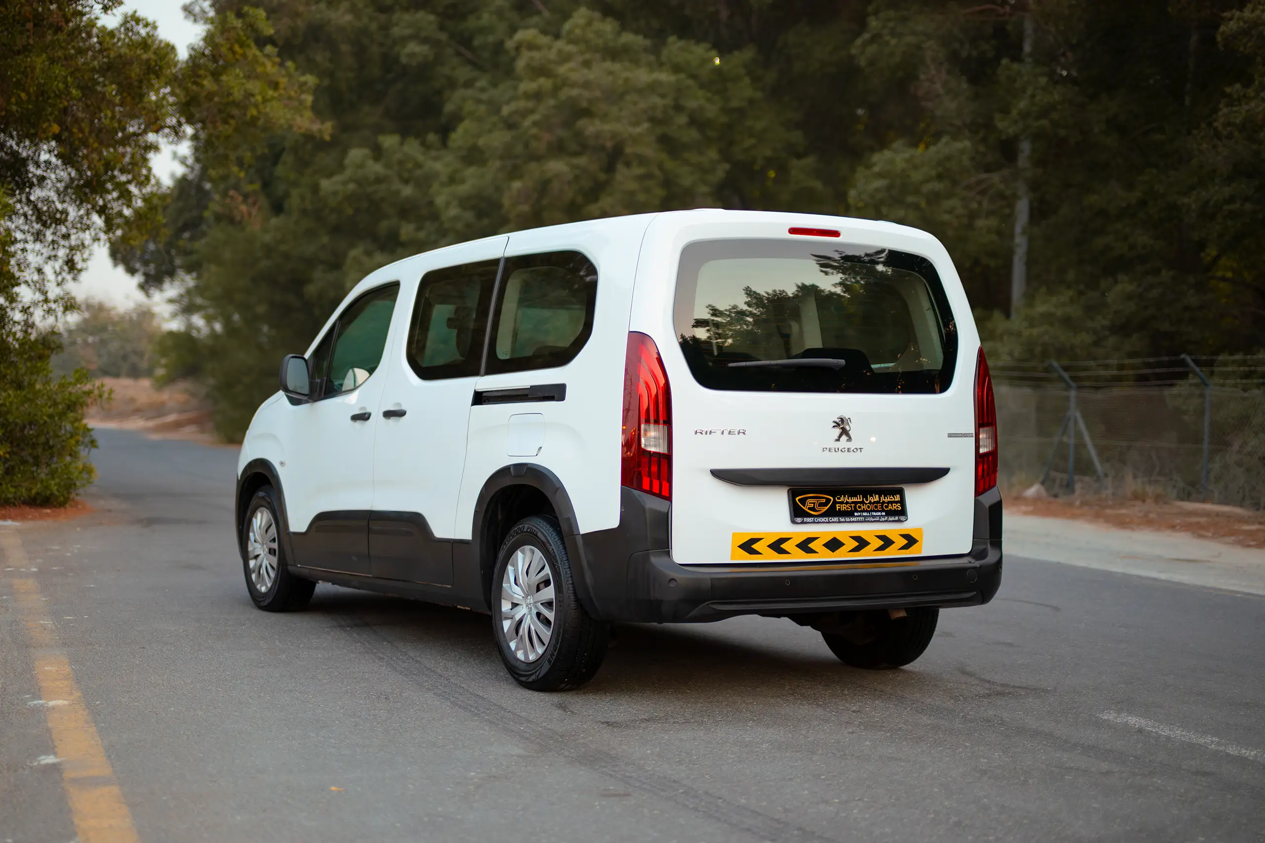 Used 2022 Peugeot Rifter Long White – Left Back Diagonal (45°) View at First Choice Cars Sharjah