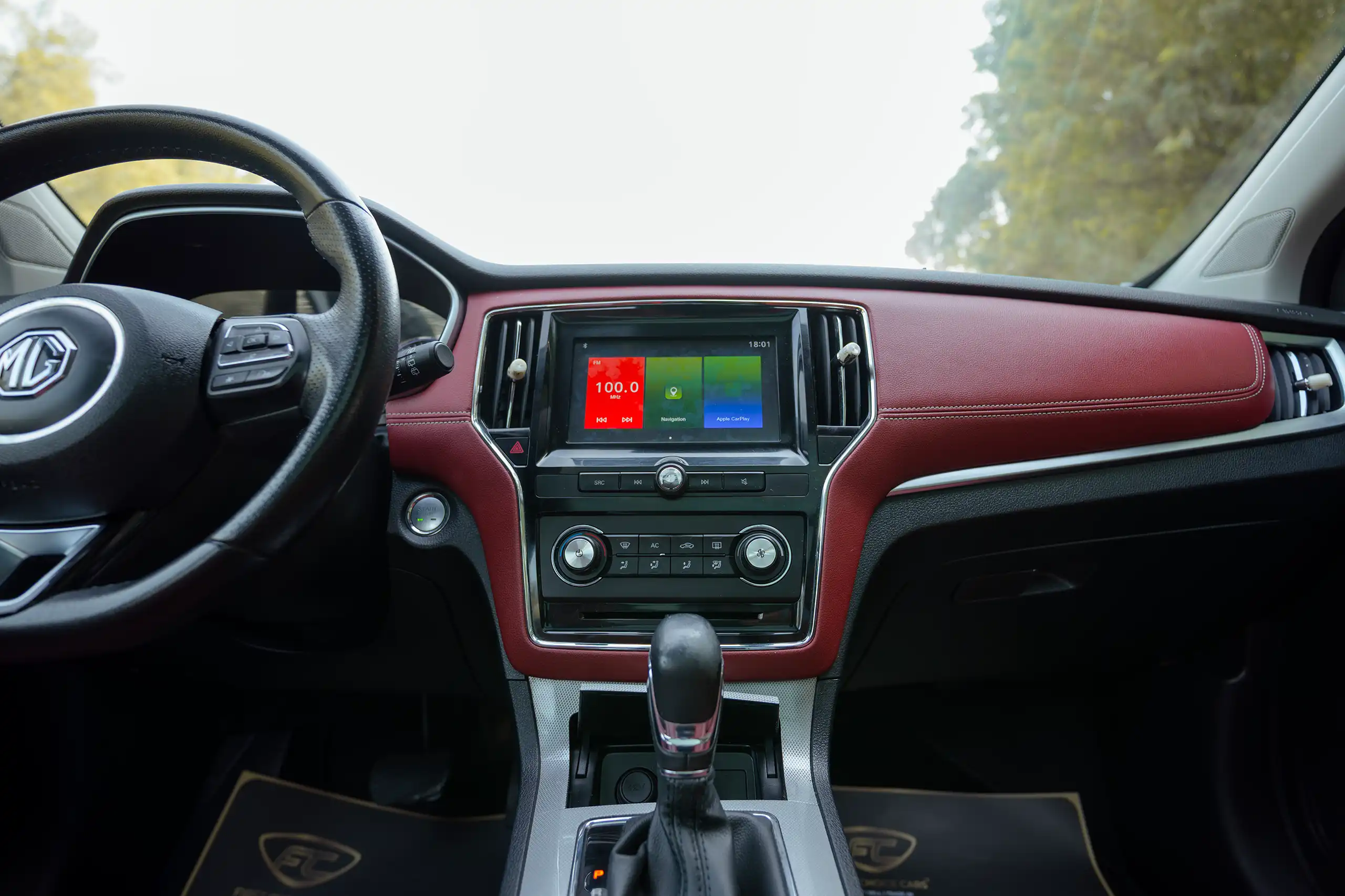 Used 2023 MG RX5 Luxury White – Infotainment / Touchscreen System at First Choice Cars Sharjah