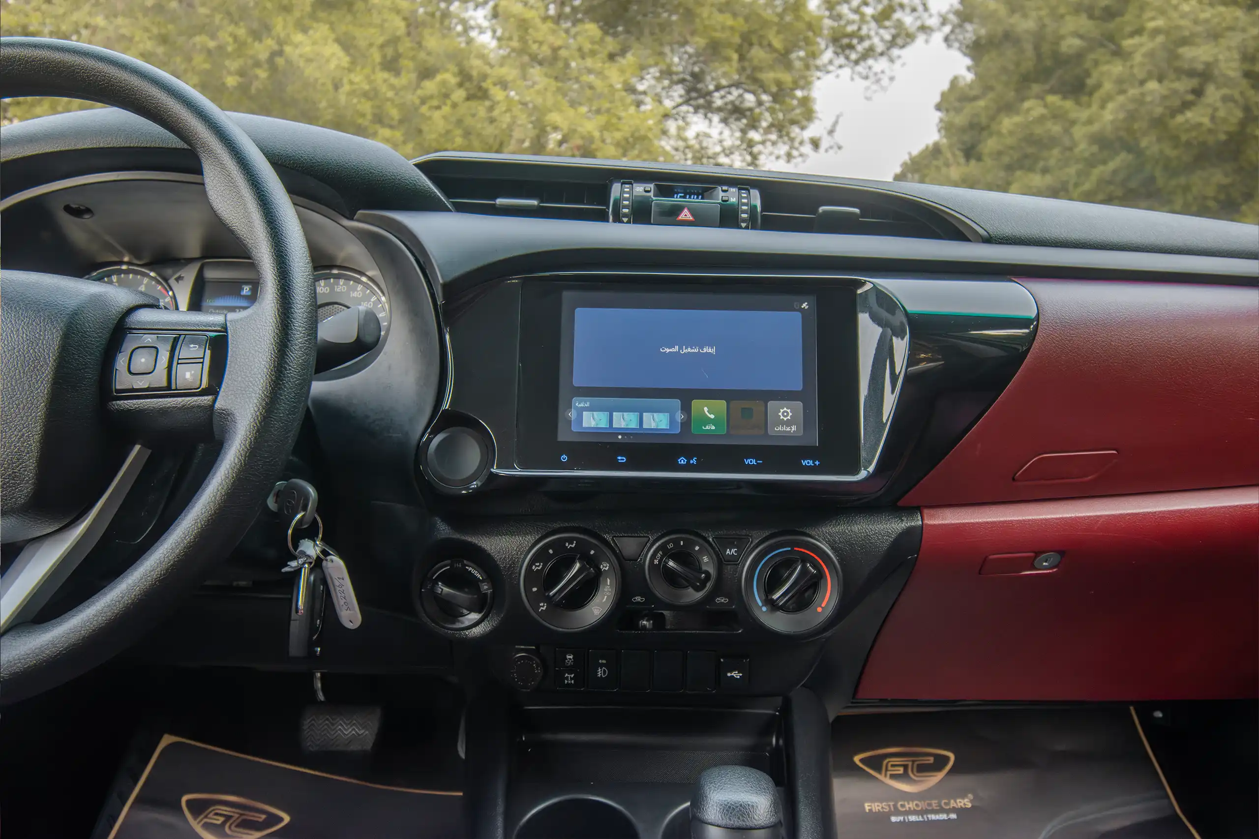 Used 2024 Toyota Hilux DLX Double Cabin White – Infotainment / Touchscreen System at First Choice Cars Sharjah