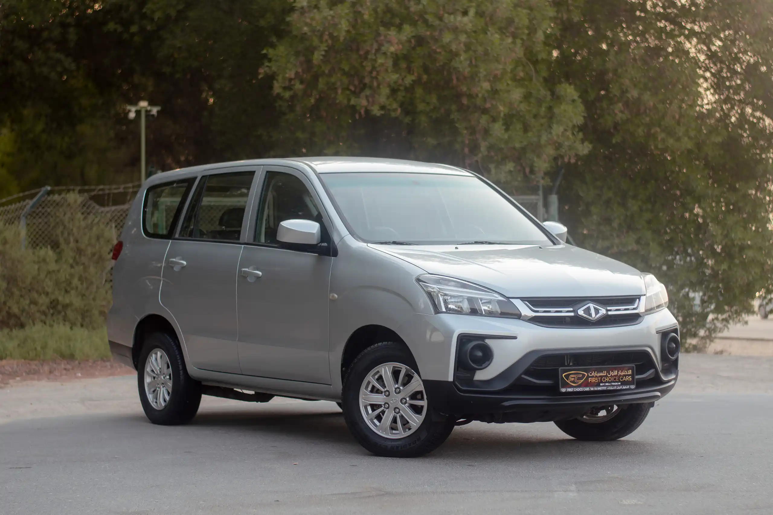 Used 2020 CMC Z7 Standard Silver – Right Front Diagonal (45°) View at First Choice Cars Sharjah