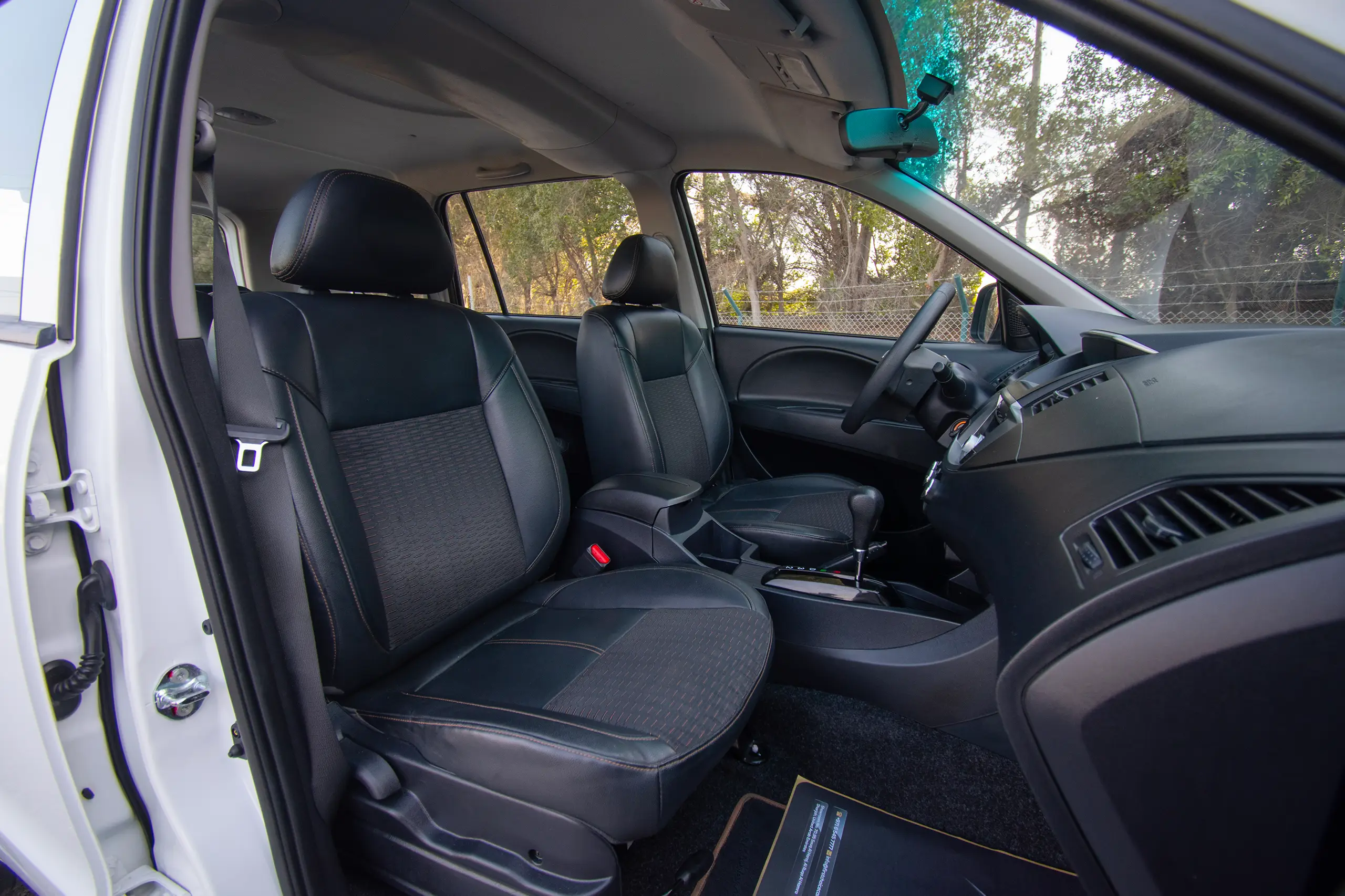 Used 2020 CMC Z7 Standard White – Front Passenger Side Cabin View at First Choice Cars Sharjah