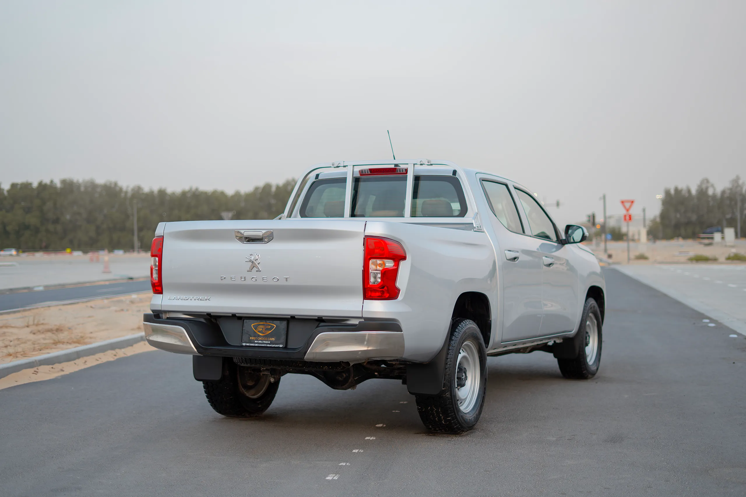 Used 2023 Peugeot Landtrek Double Cabin Silver – Right Back Diagonal (45°) View at First Choice Cars Sharjah