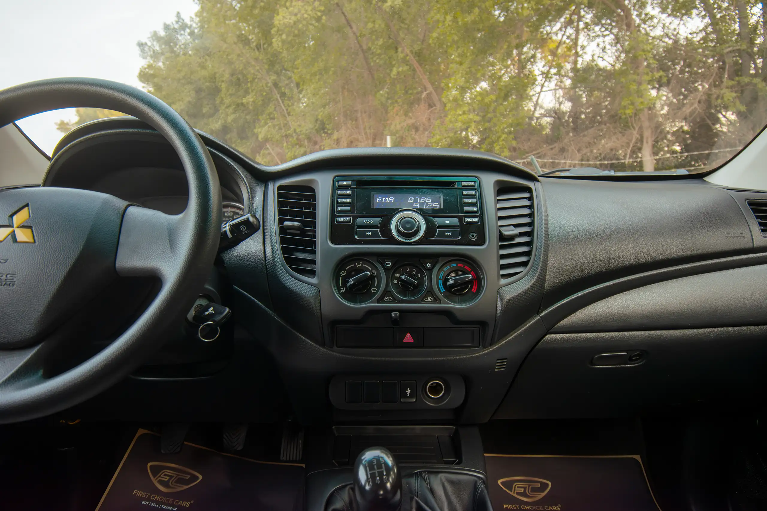 Used 2020 Mitsubishi L200 GLX Double Cabin White – Infotainment / Touchscreen System at First Choice Cars Sharjah