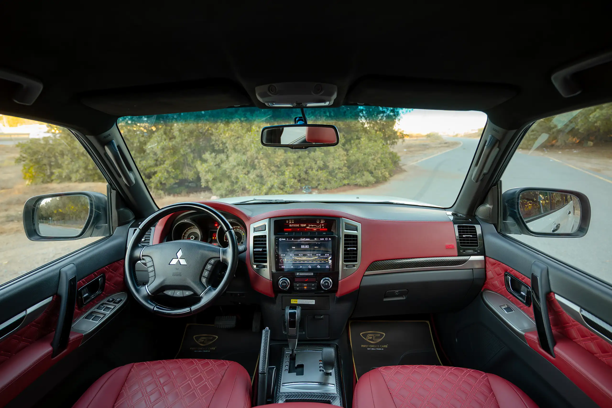 Used 2020 Mitsubishi Pajero Signature Edition White – Front Cabin / Dashboard Full View at First Choice Cars Sharjah