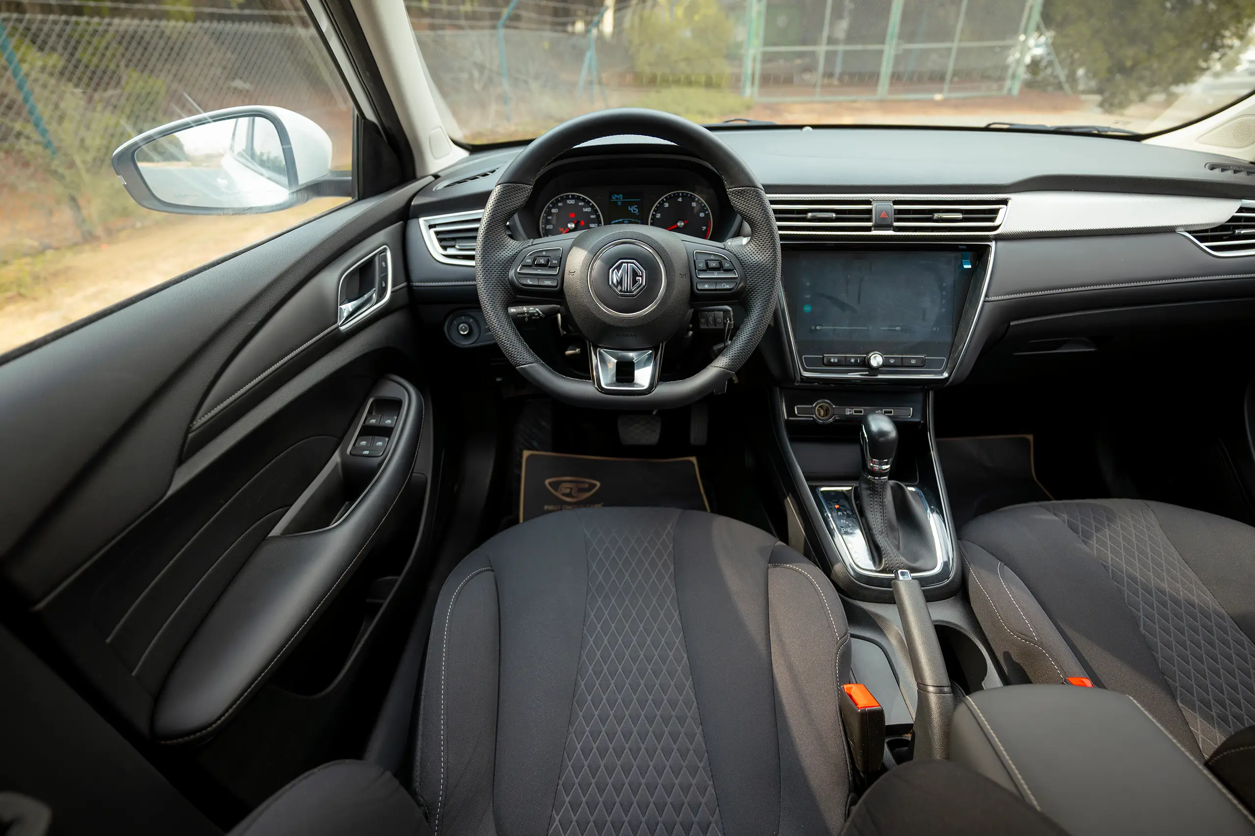 Used 2024 MG 5 Comfort White – Steering Wheel & Instrument Cluster at First Choice Cars Sharjah