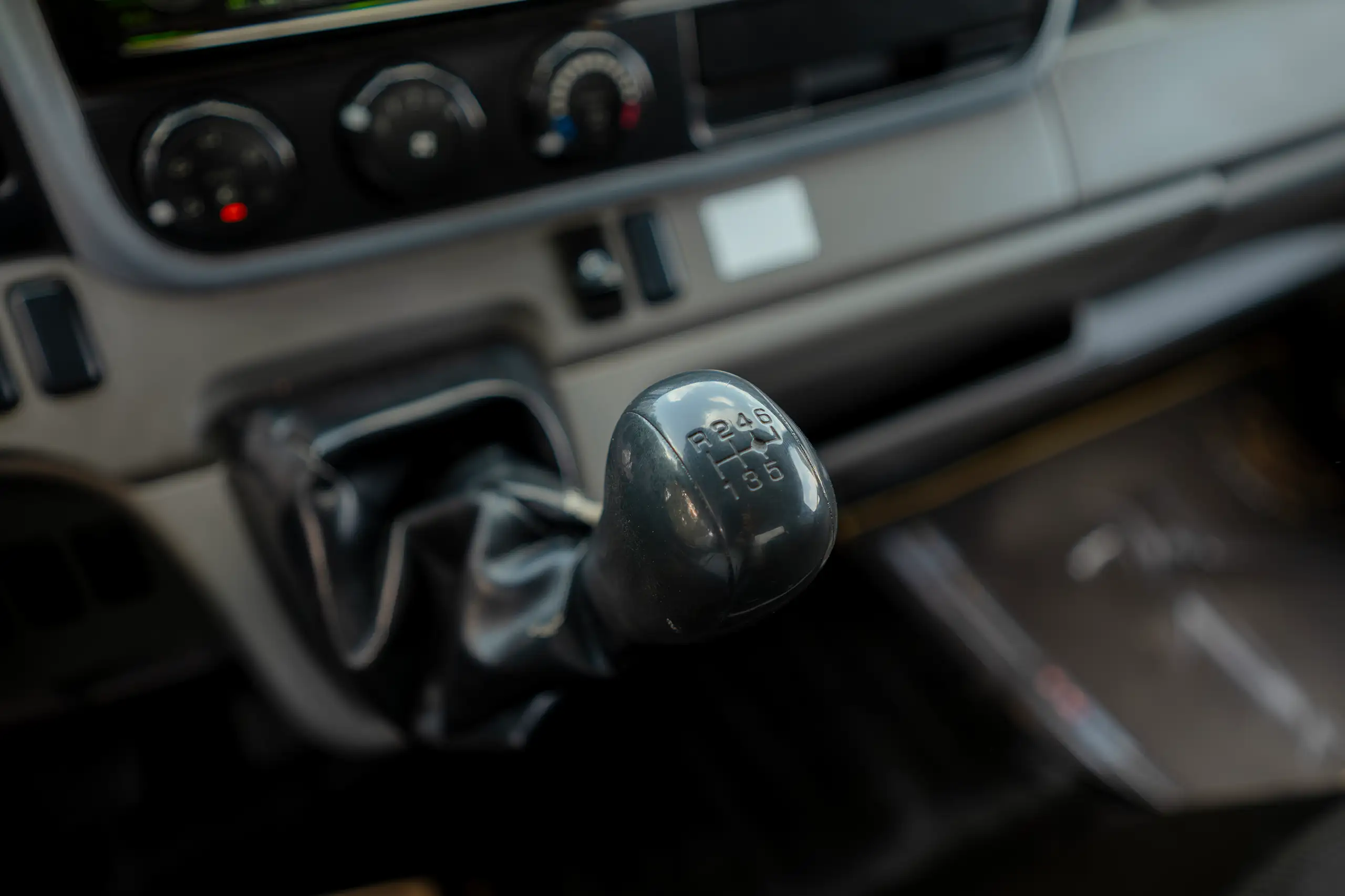 Used 2020 Mitsubishi Canter Chiller Box White – Center Console & Gear Shifter at First Choice Cars Sharjah