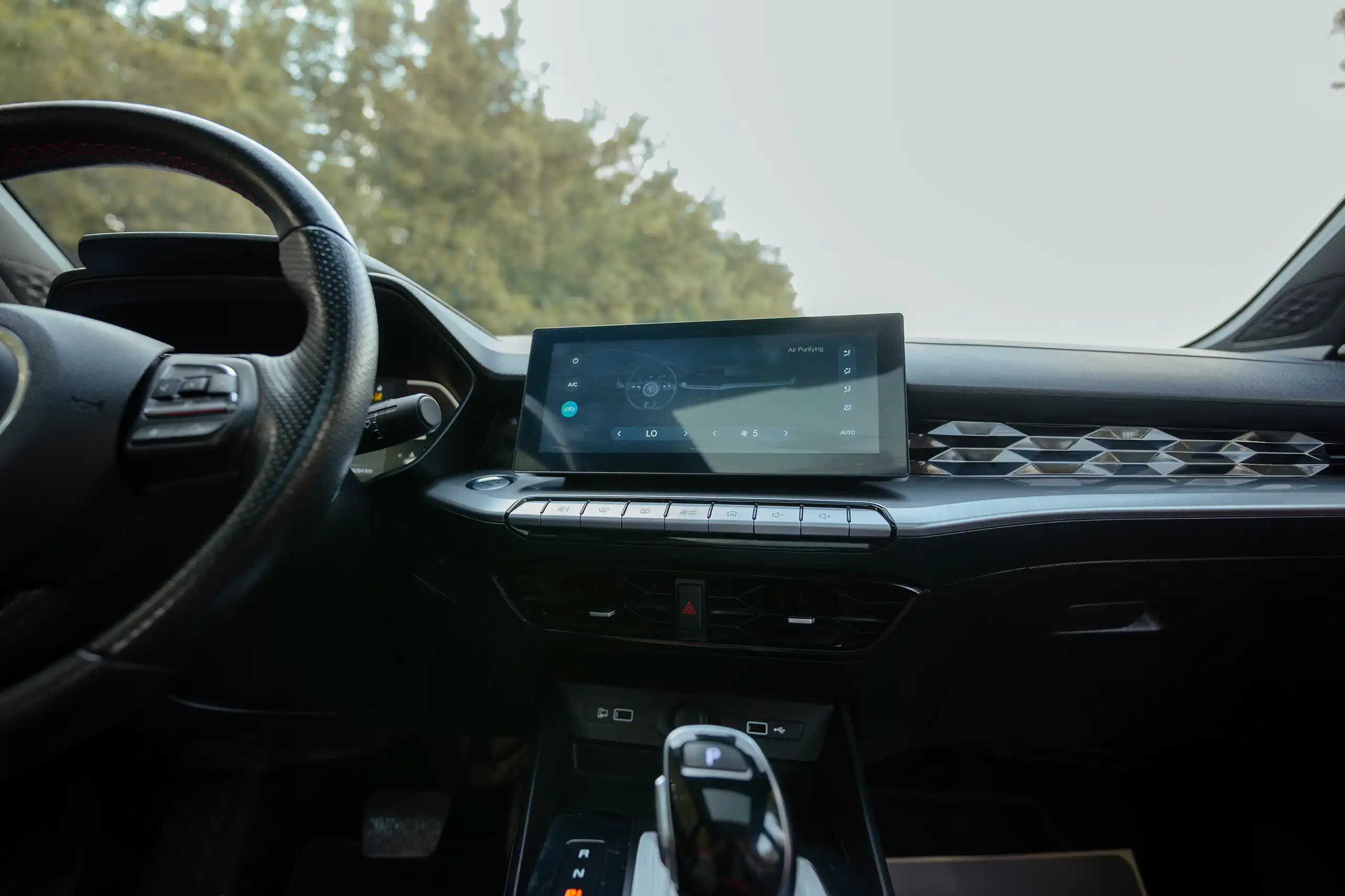 Used 2022 MG GT Luxury Grey – Infotainment / Touchscreen System at First Choice Cars Sharjah