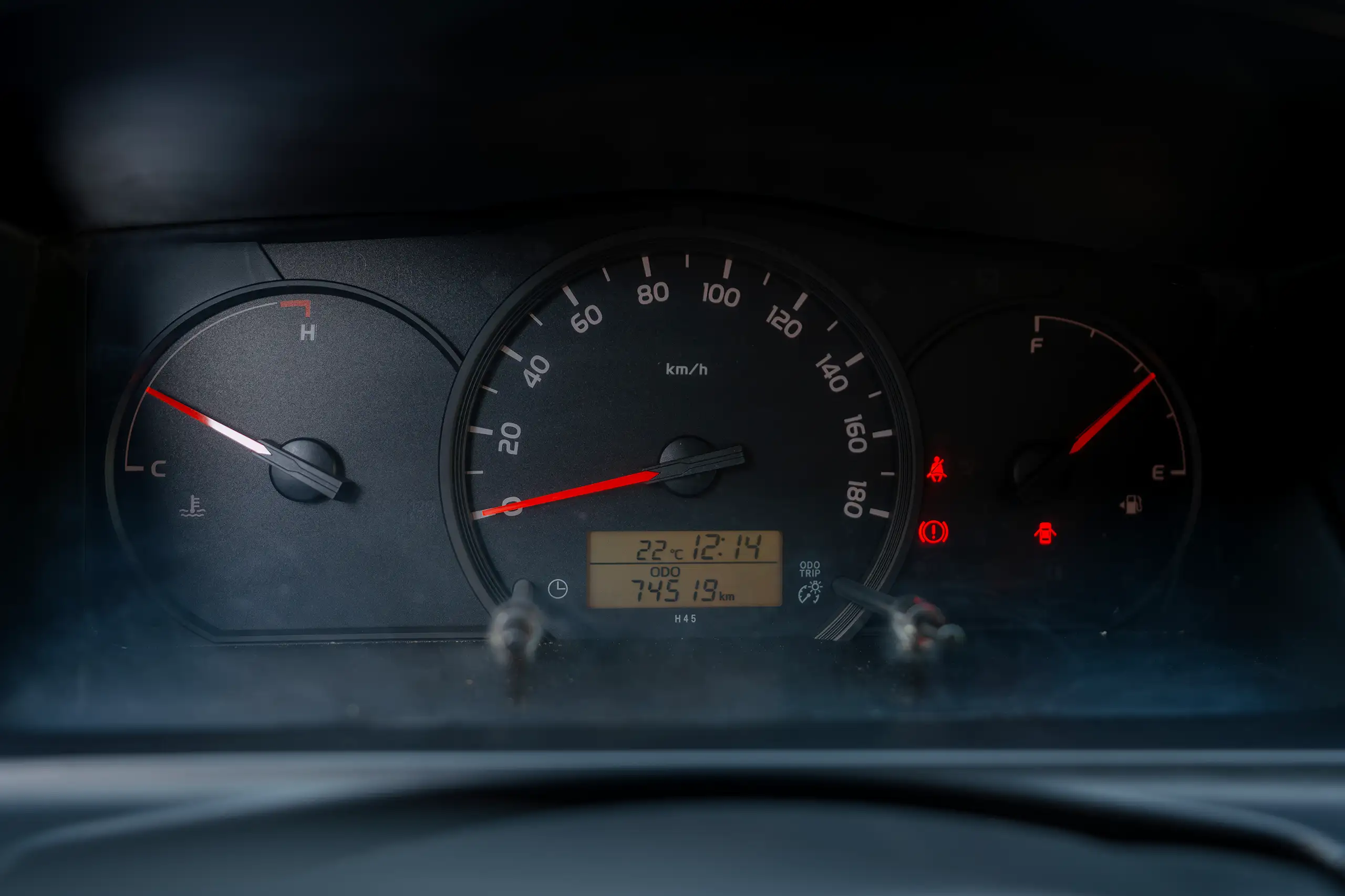 Used 2023 Toyota Hiace GL Standard Roof White – Odometer / Mileage Reading View at First Choice Cars Sharjah