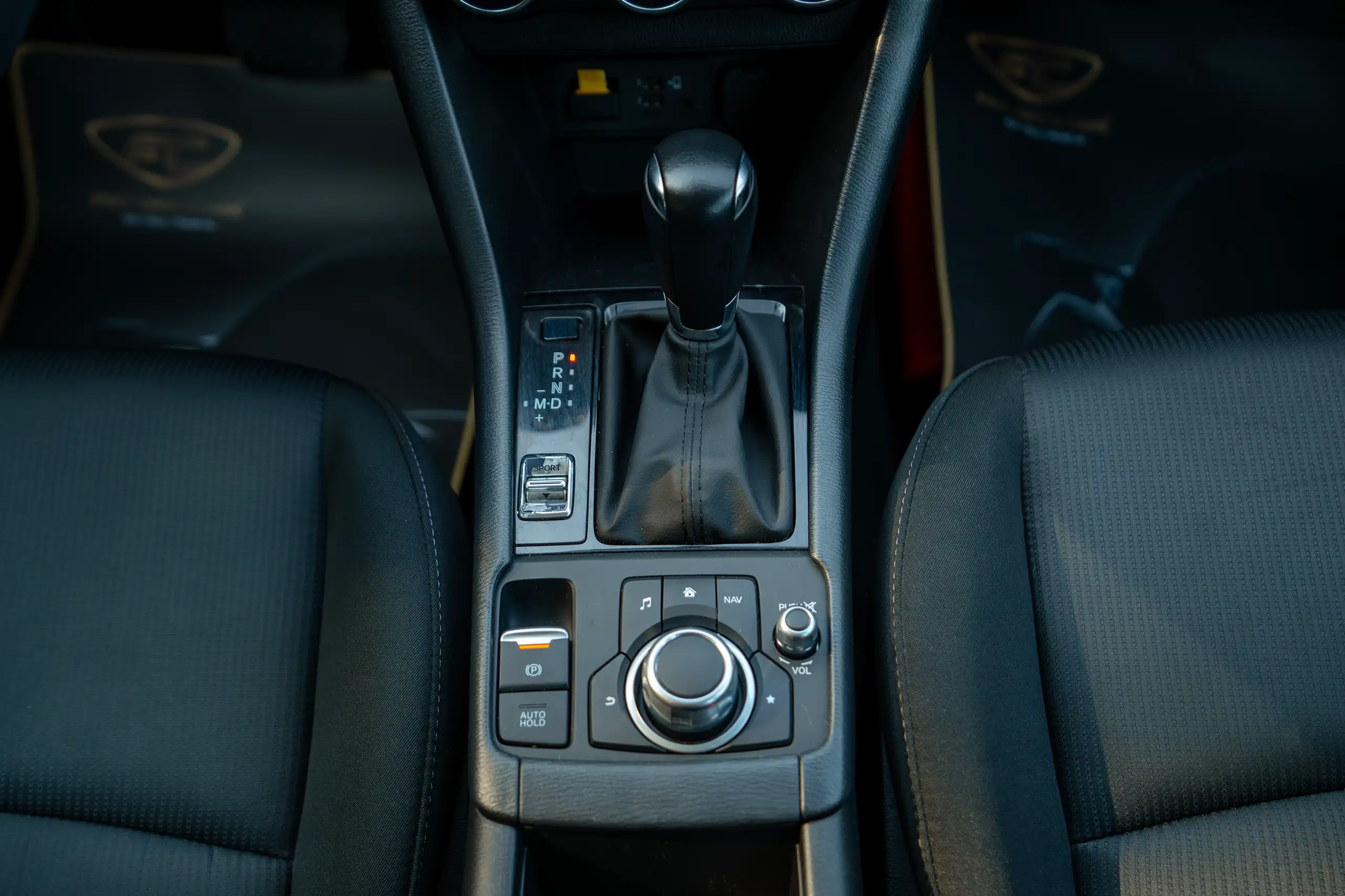 Used 2023 Mazda CX-3 GS Grey – Center Console & Gear Shifter at First Choice Cars Sharjah