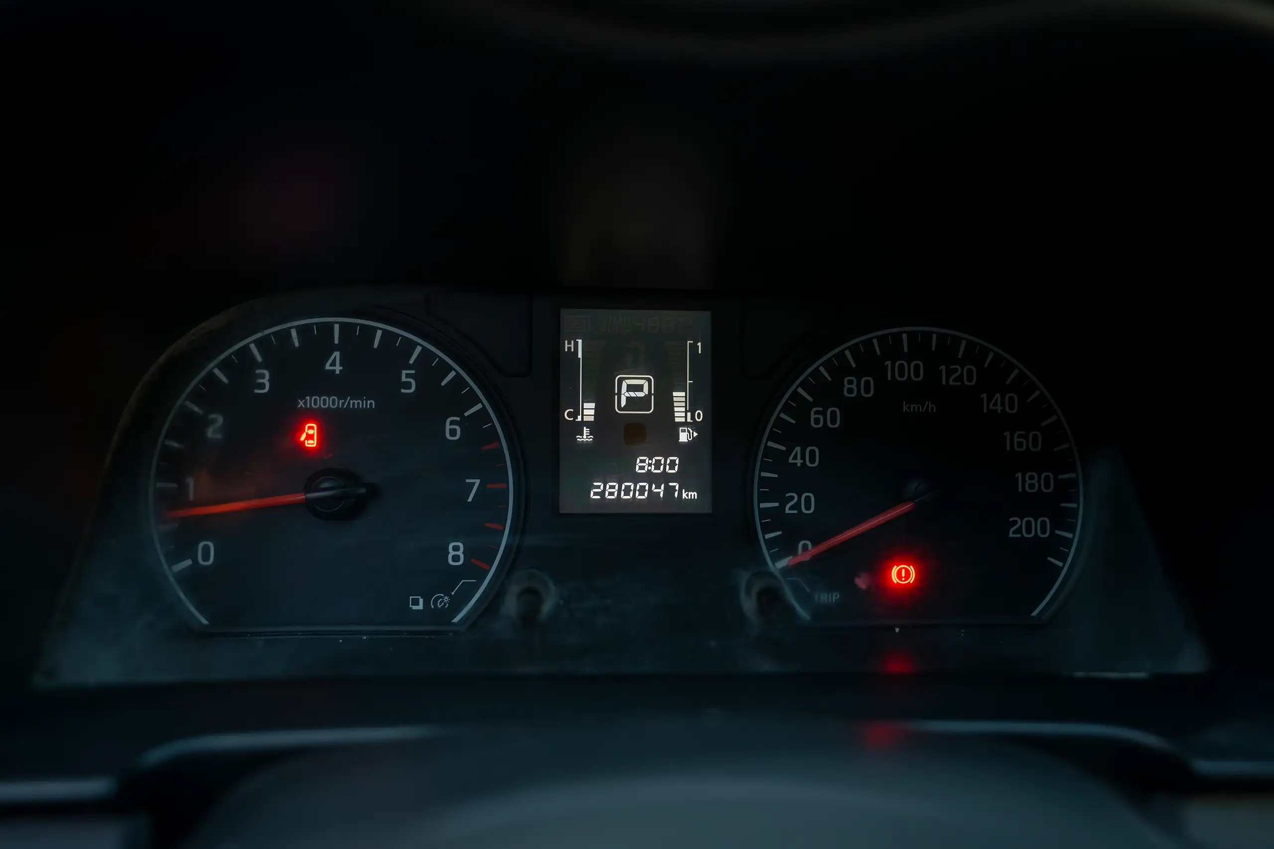 Used 2022 Nissan Urvan High Roof White – Odometer / Mileage Reading View at First Choice Cars Sharjah