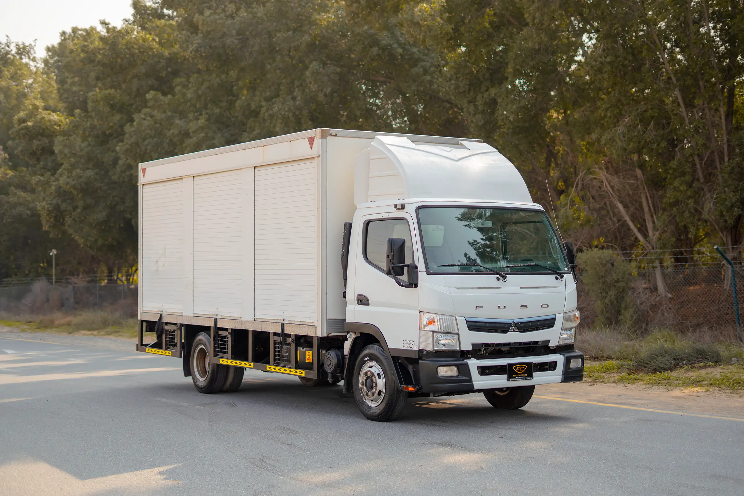 Used 2020 Mitsubishi Canter Chiller Box White – Right Front Diagonal (45°) View at First Choice Cars Sharjah